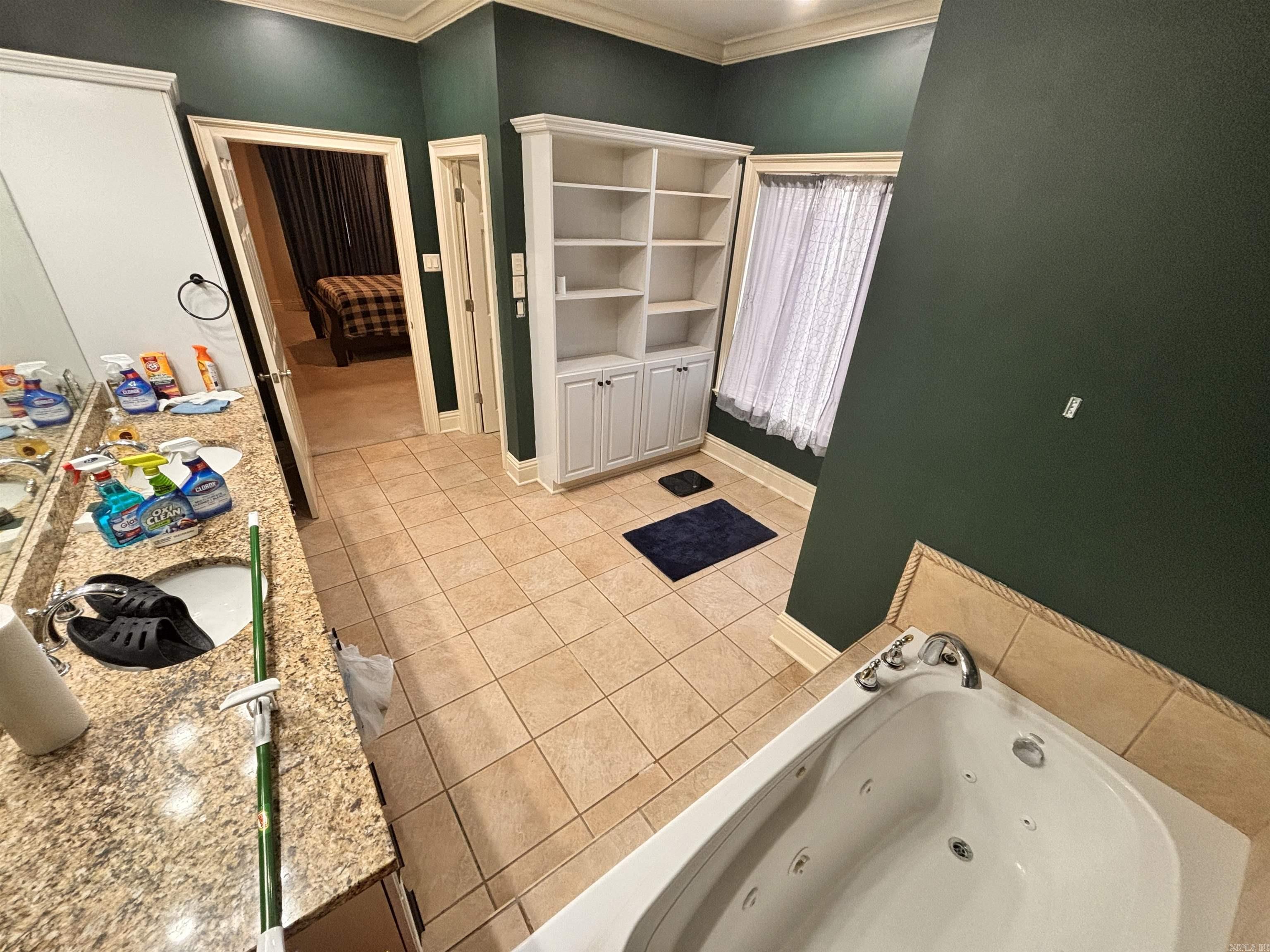 1 Overlook Circle Little Rock, AR 72207