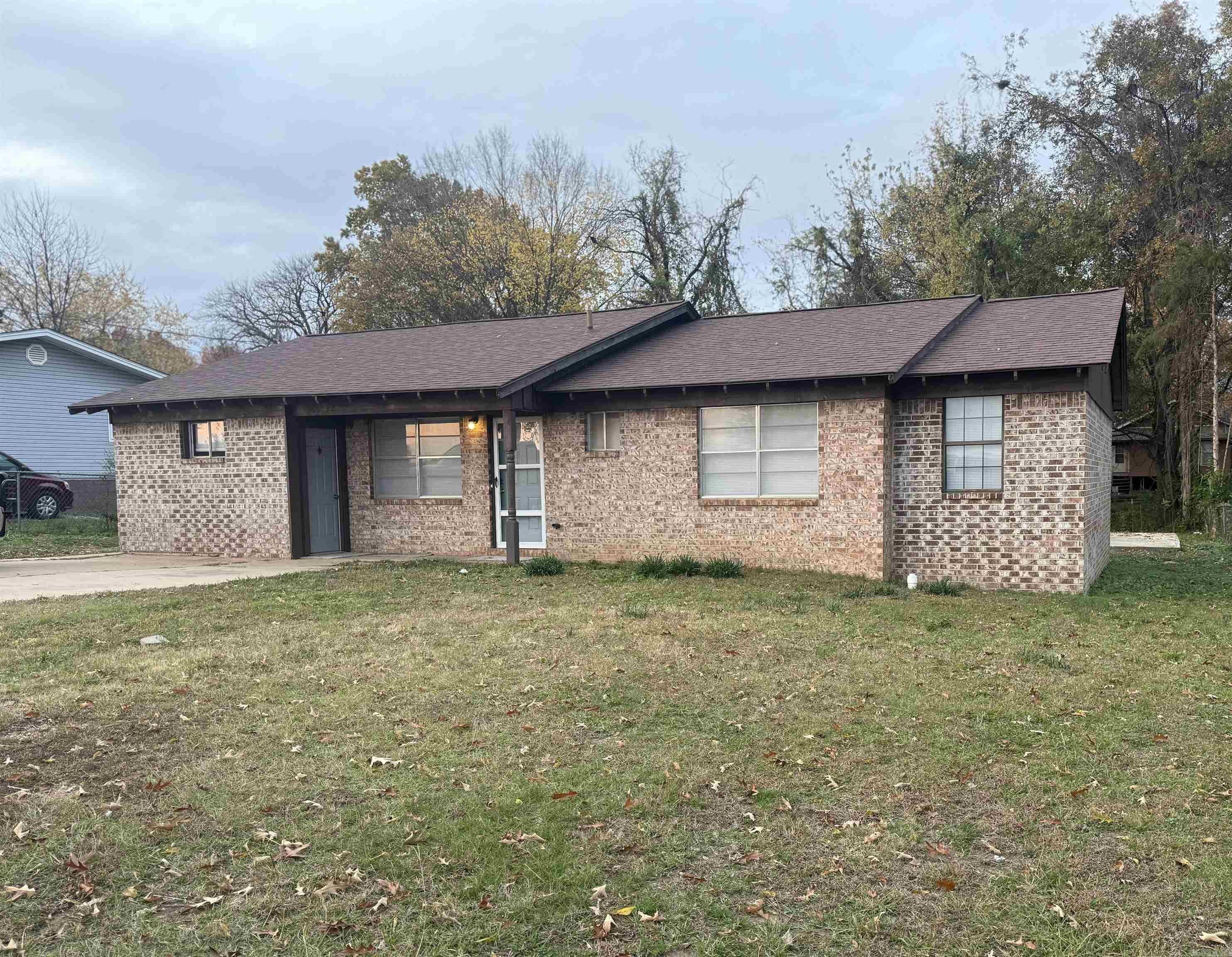 1308 W Oakland St  Clarksville, AR