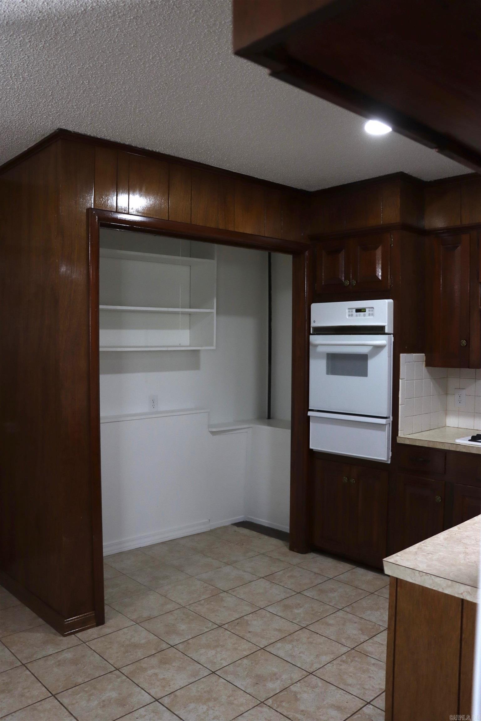 1308 W Oakland St  Clarksville, AR