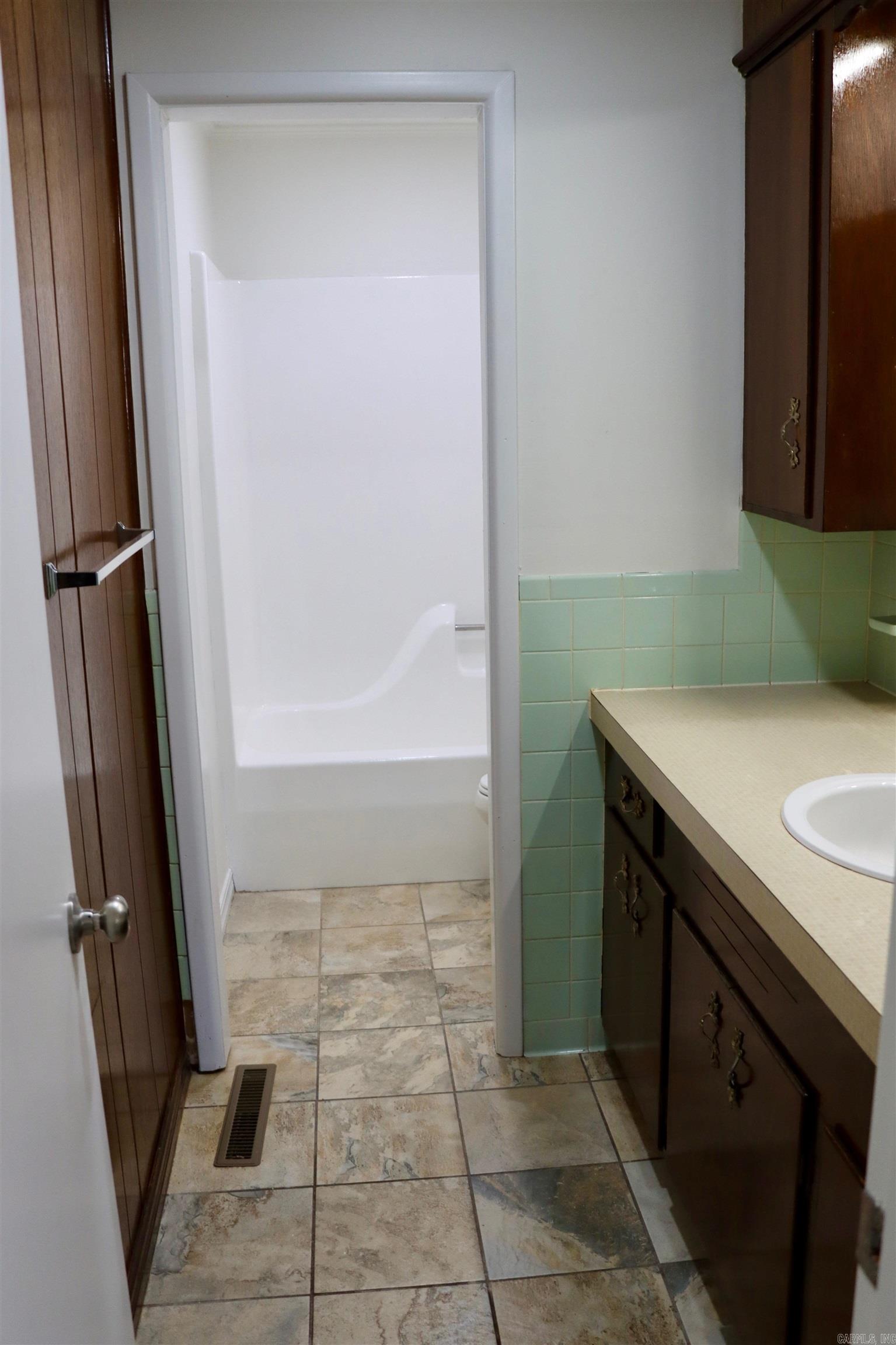 1308 W Oakland St  Clarksville, AR