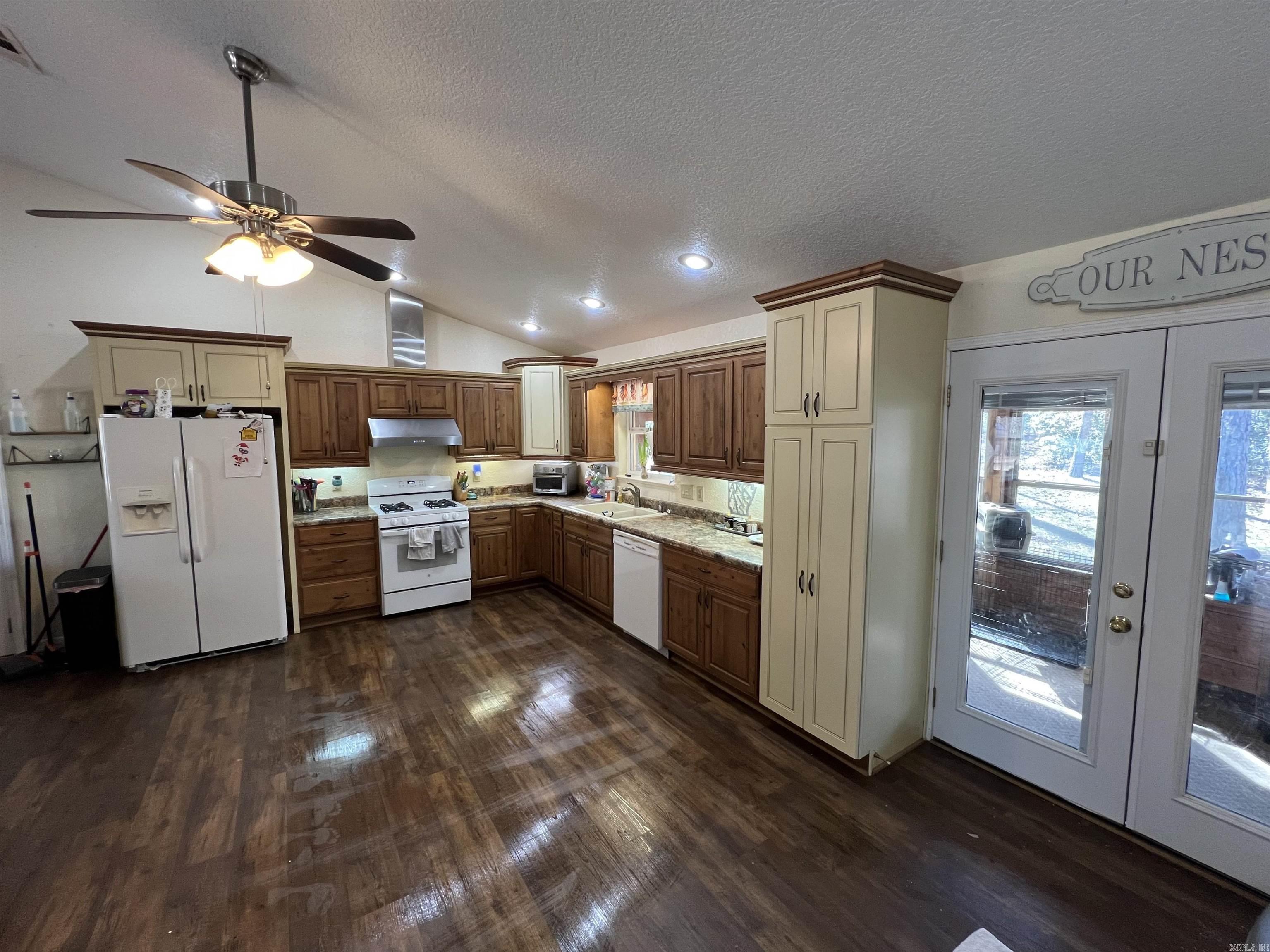 19 Bradshaw Lane Norman, AR 71960