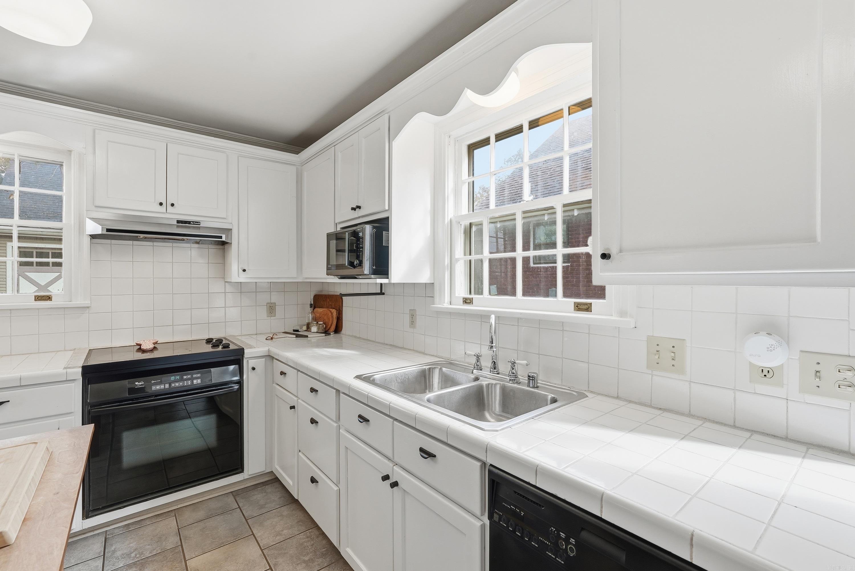 229 E B  North Little Rock, AR