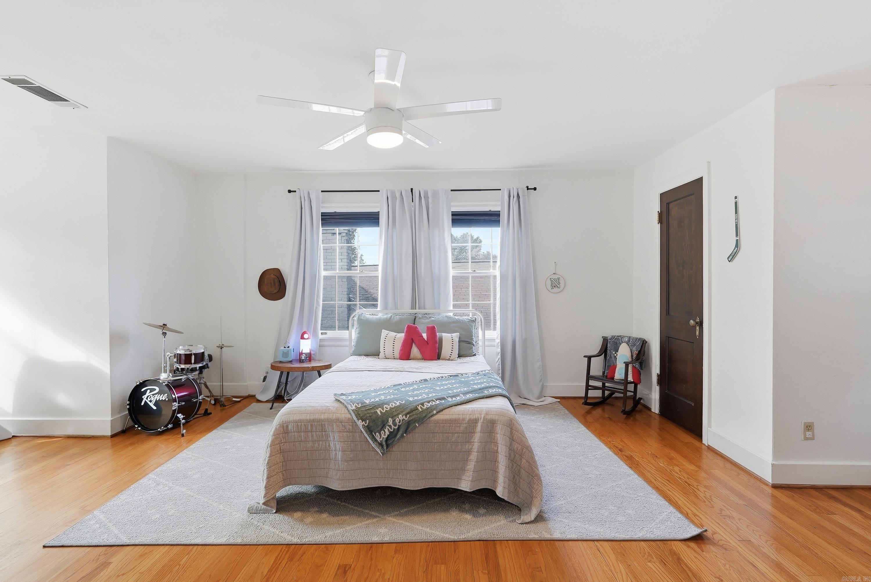 229 E B  North Little Rock, AR