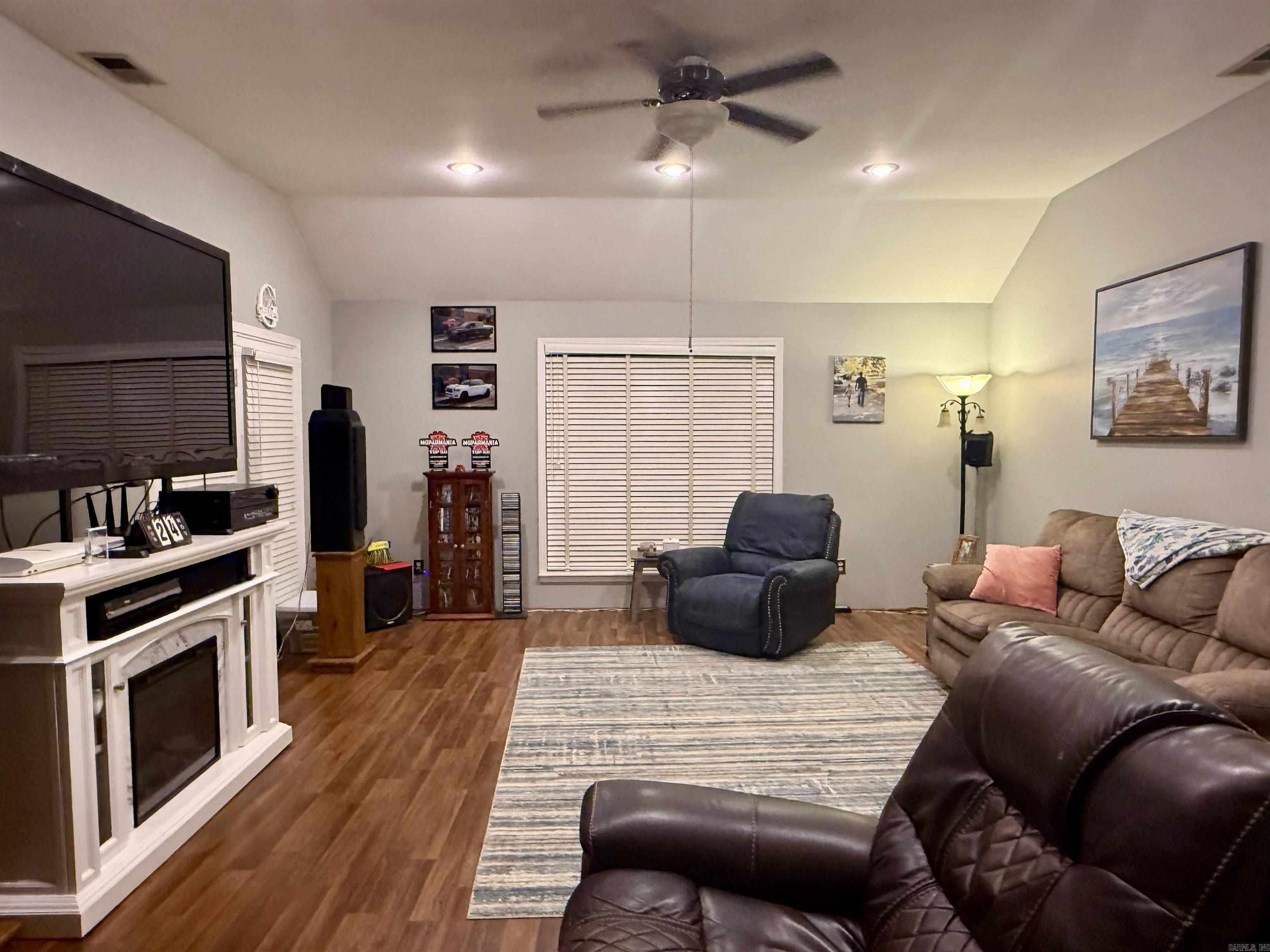 3007 Newcastle  Paragould, AR