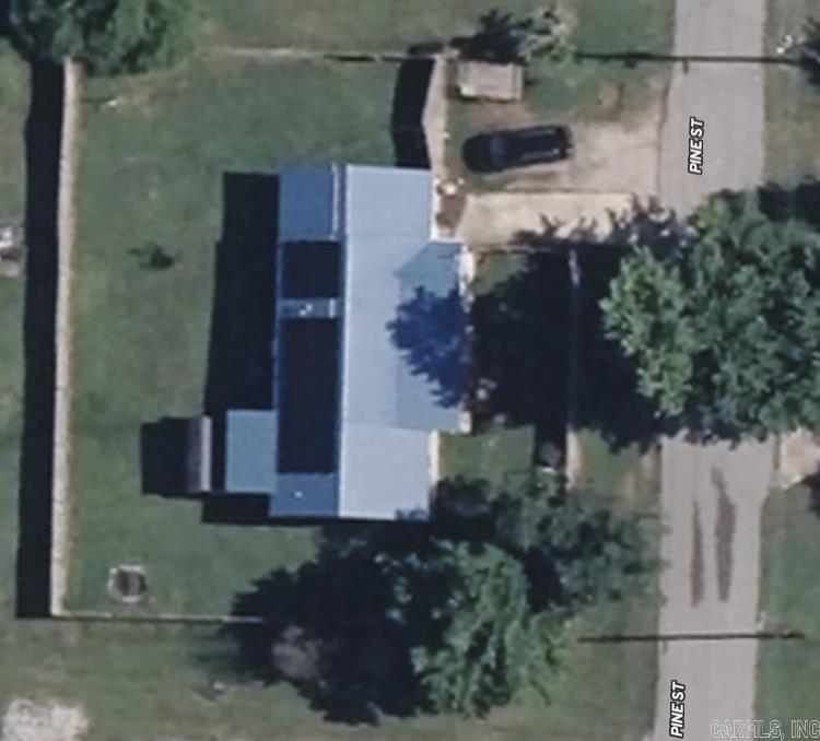 56 Pine  Melbourne, AR