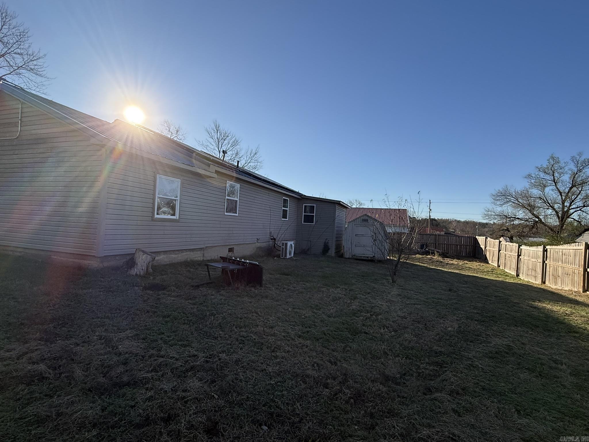 56 Pine  Melbourne, AR