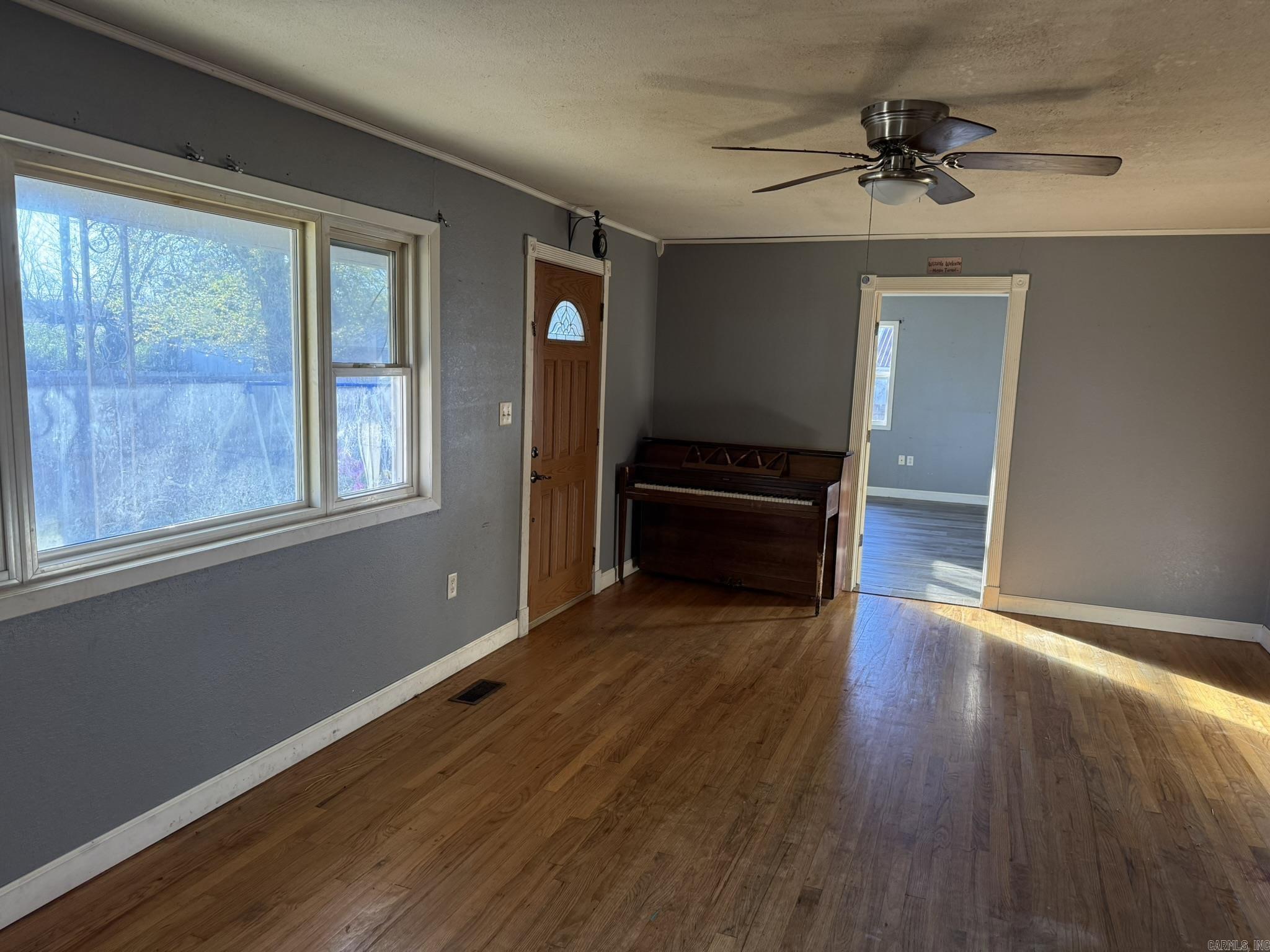 56 Pine  Melbourne, AR