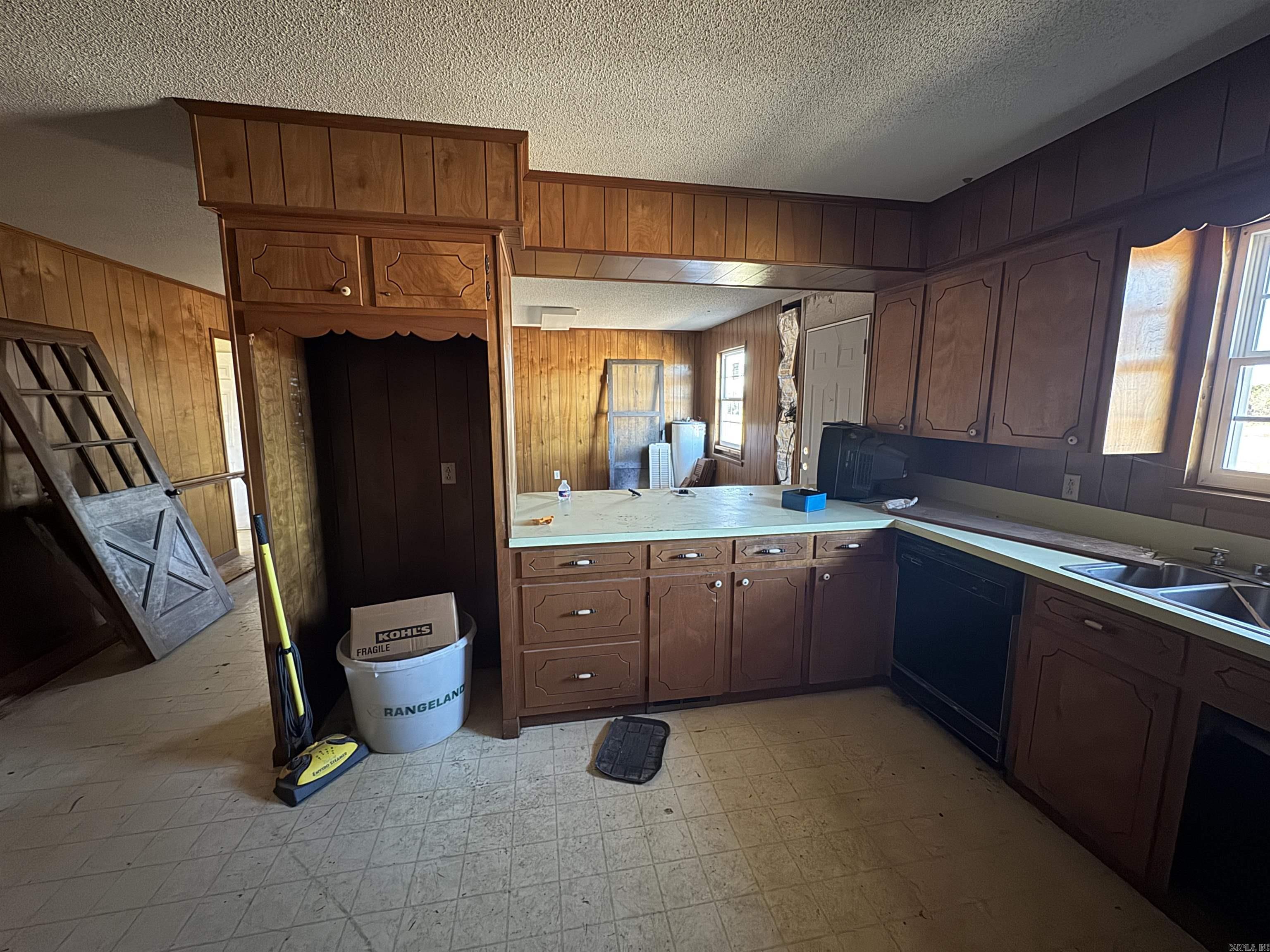 80 Spires  Damascus, AR