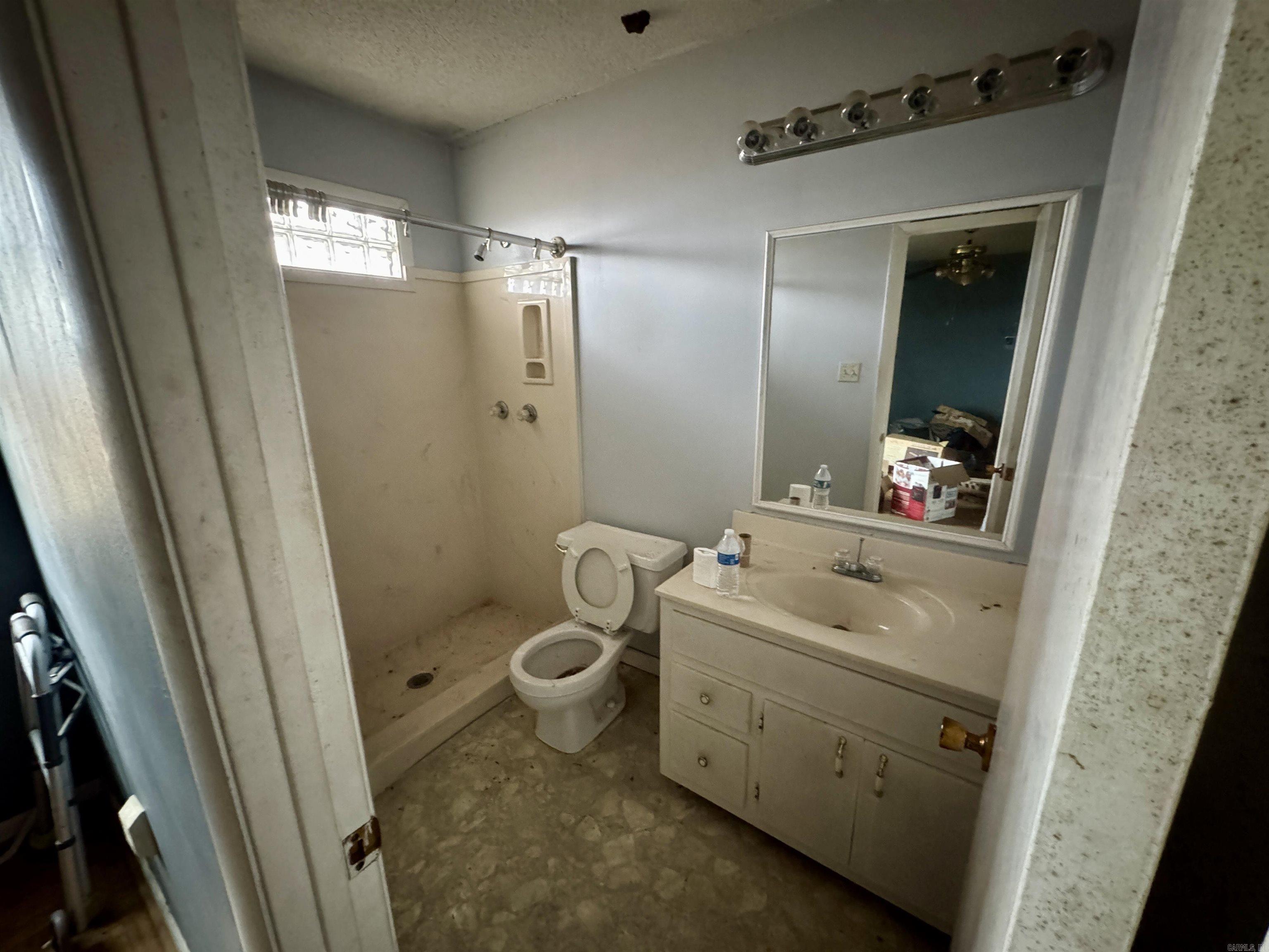 80 Spires  Damascus, AR