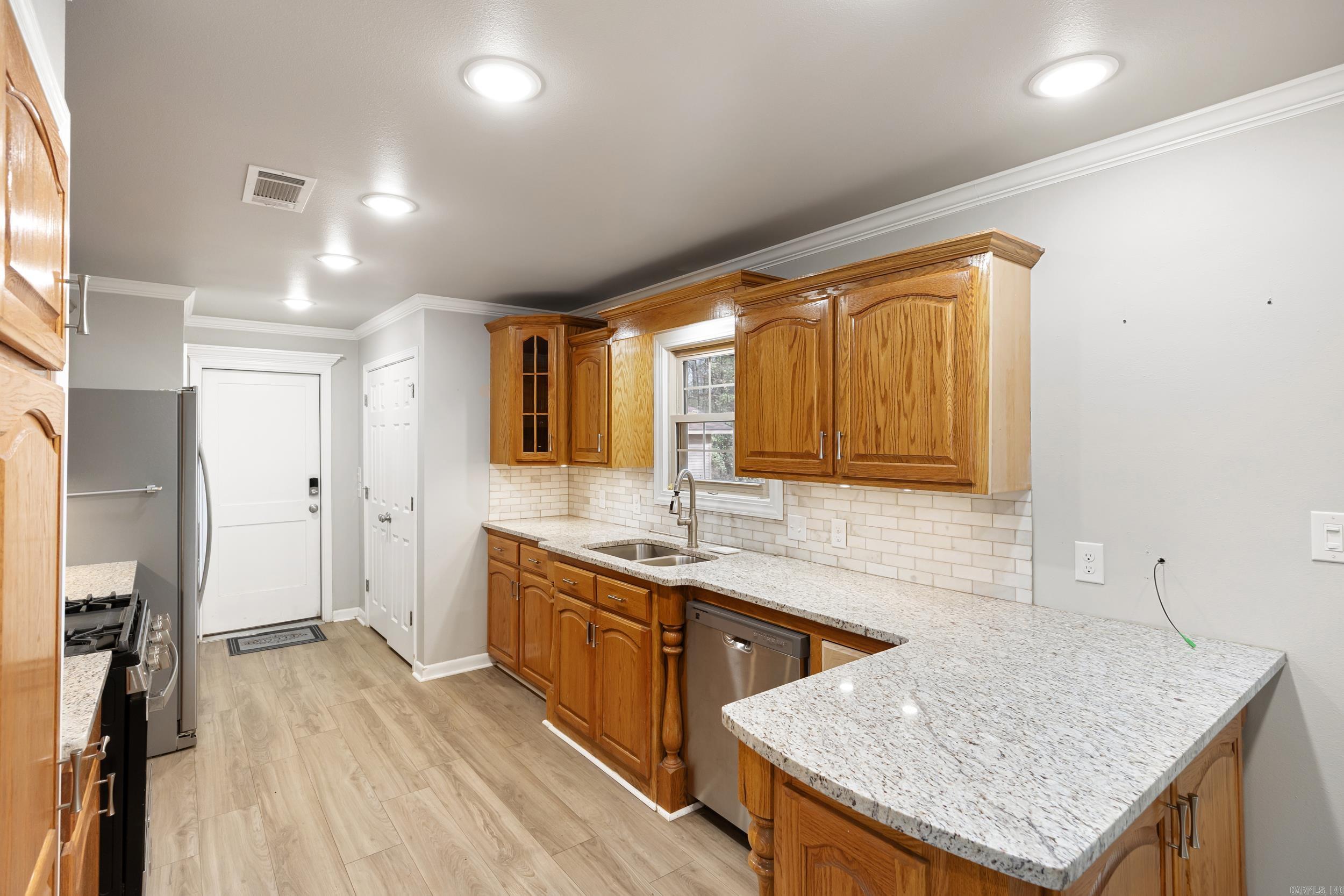 1906 Avenue 4 Pl  Atkins, AR