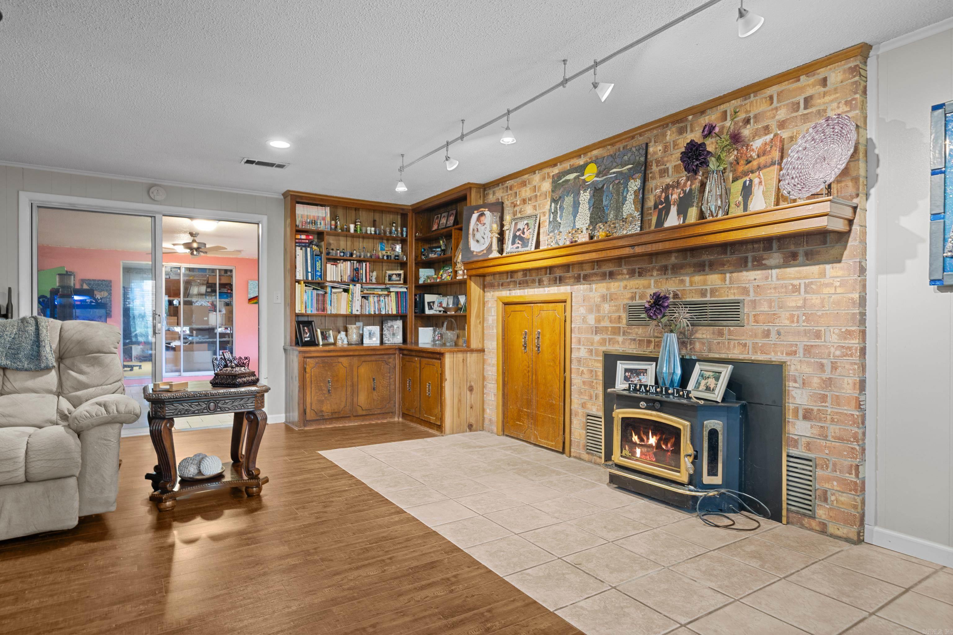 3284 Finch  Bismarck, AR