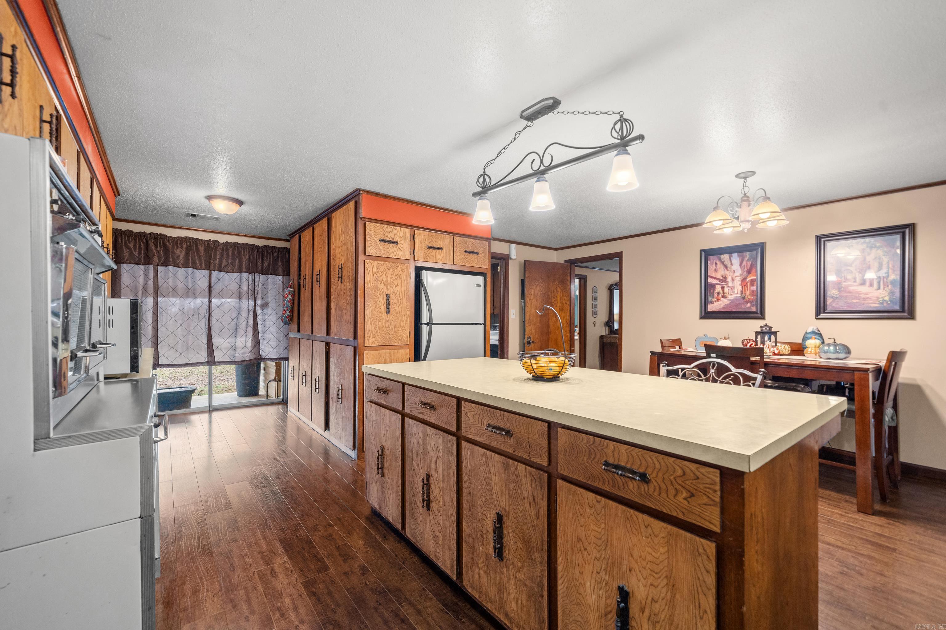 3284 Finch  Bismarck, AR