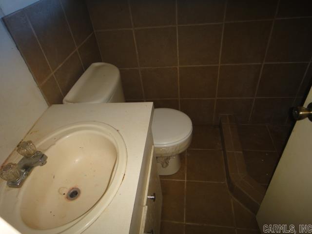 102 Bethlehem  Austin, AR