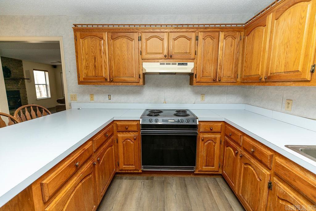 17 Oak Creek  Conway, AR