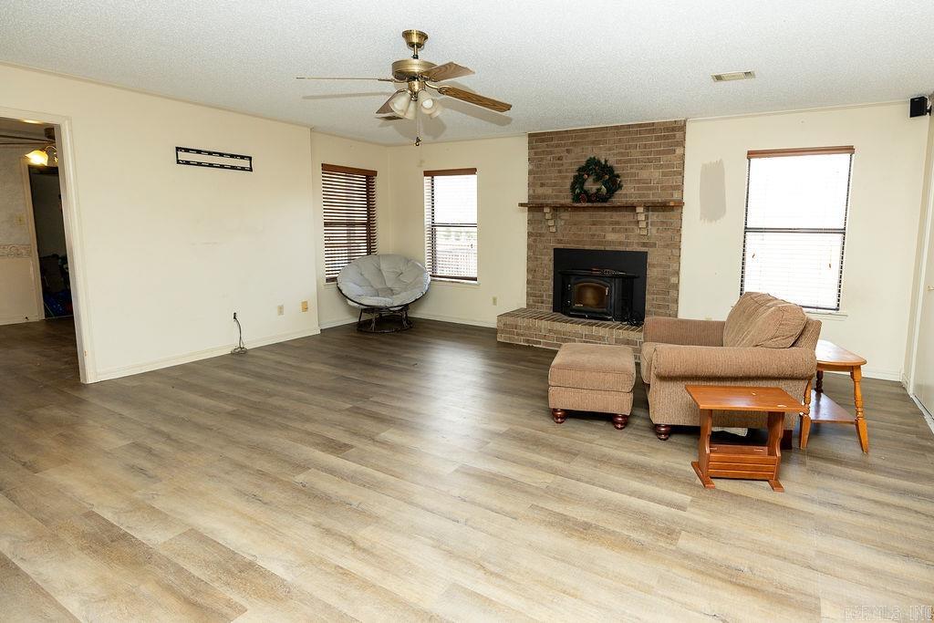 17 Oak Creek  Conway, AR