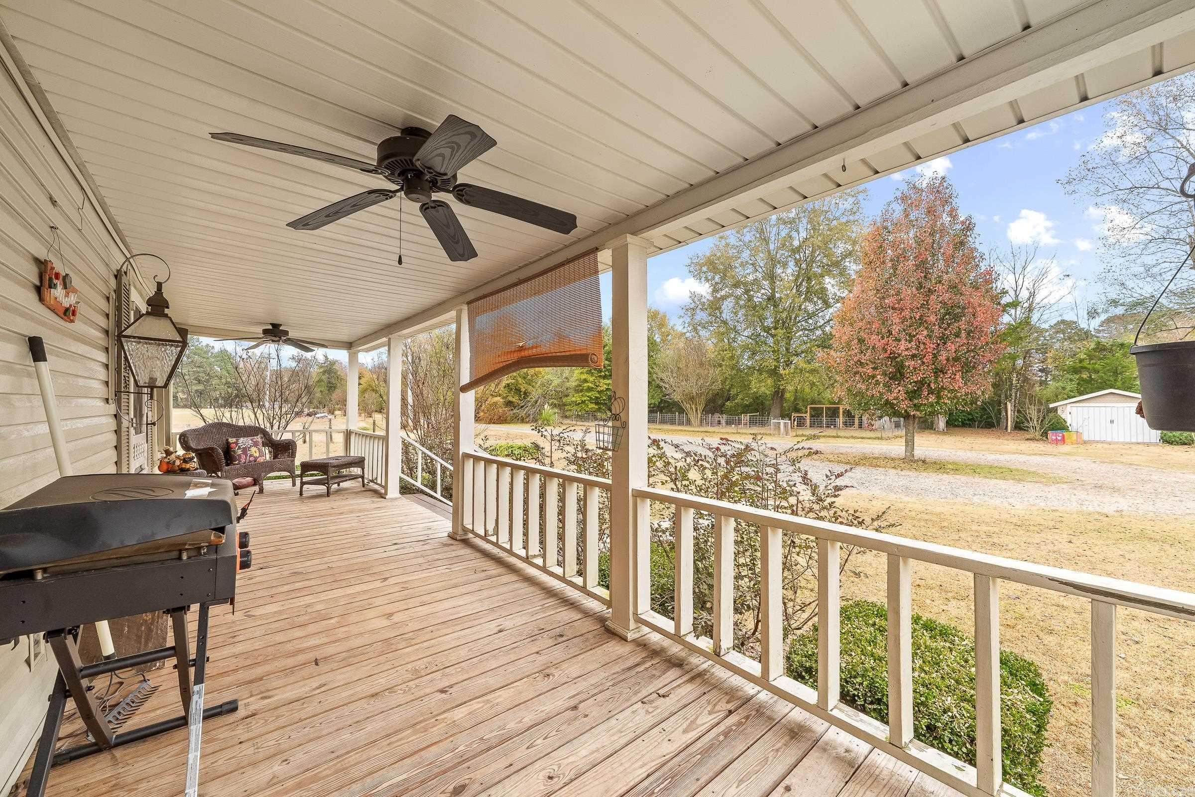 255 W Main  Lockesburg, AR