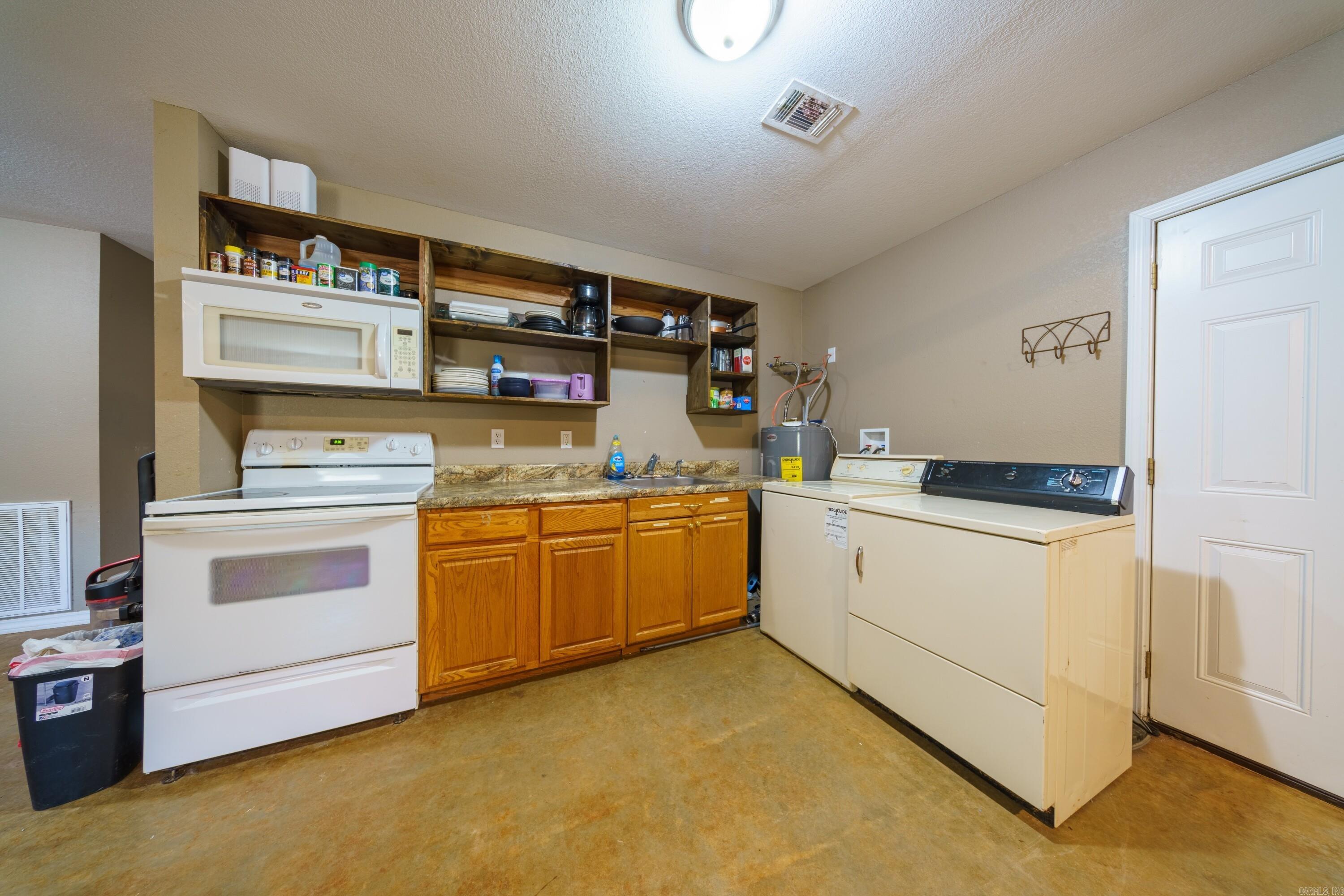 800 Strawberry River Road  Smithville, AR