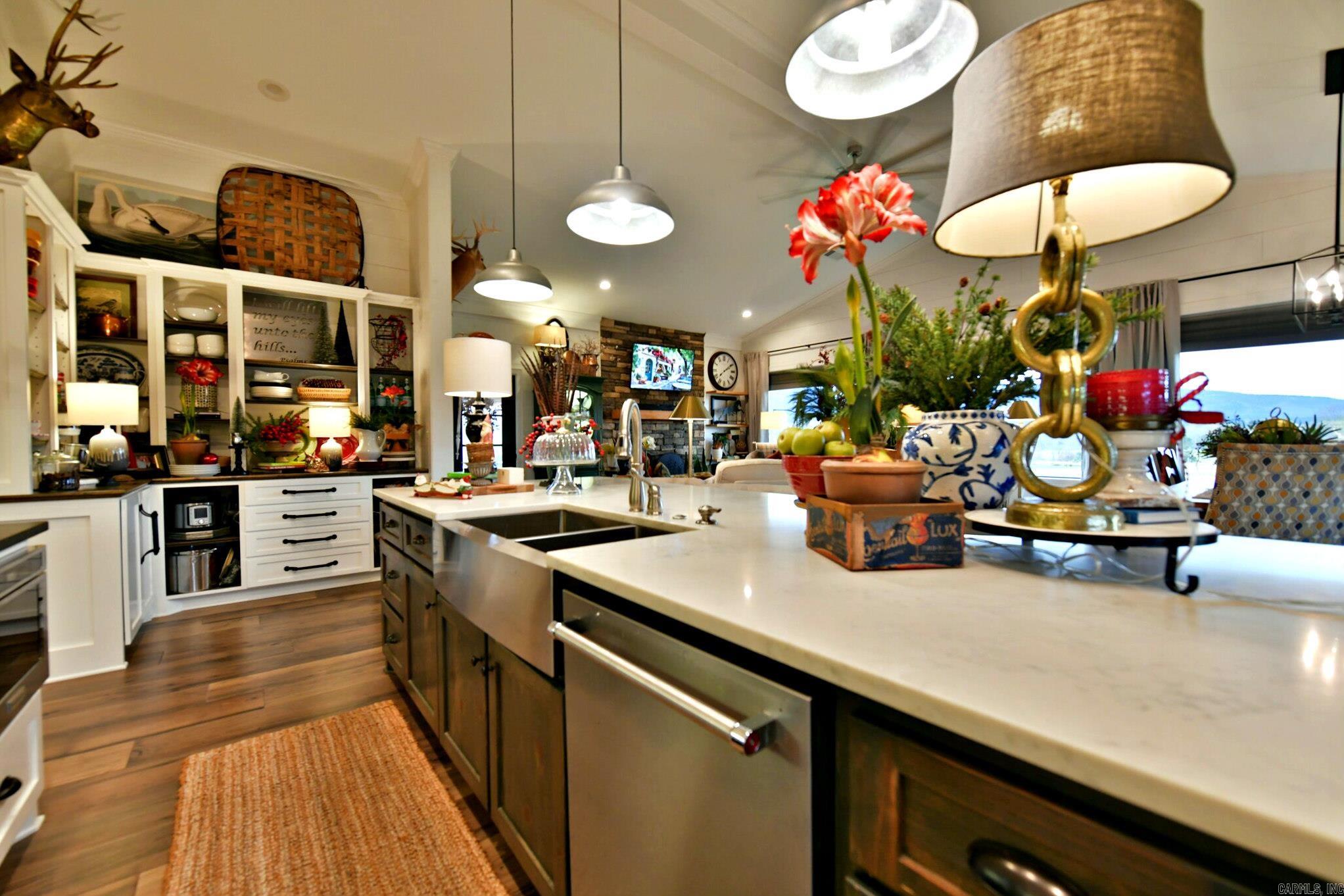 6014 Hwy 8 W  Mena, AR