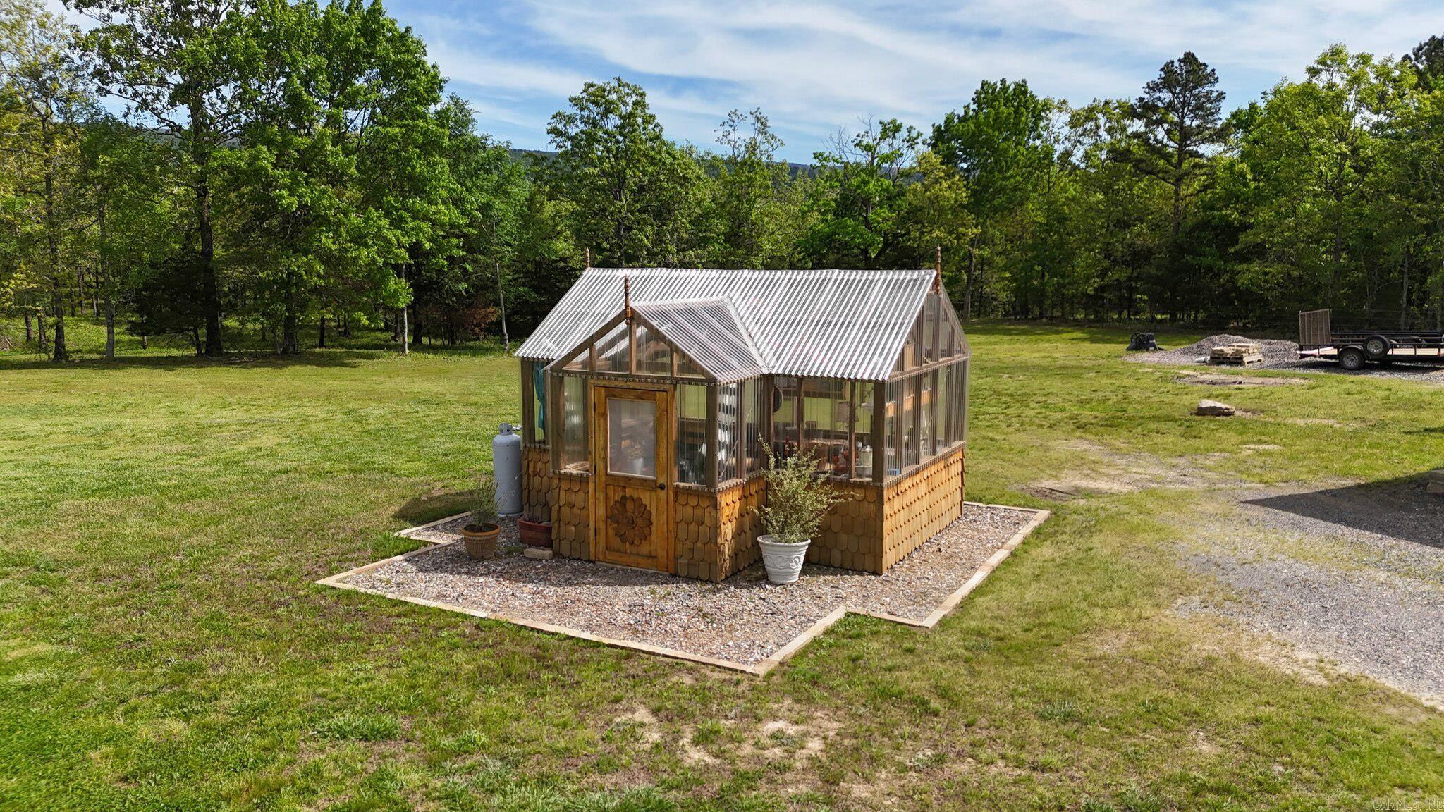 6014 Hwy 8 W Mena, AR 71953