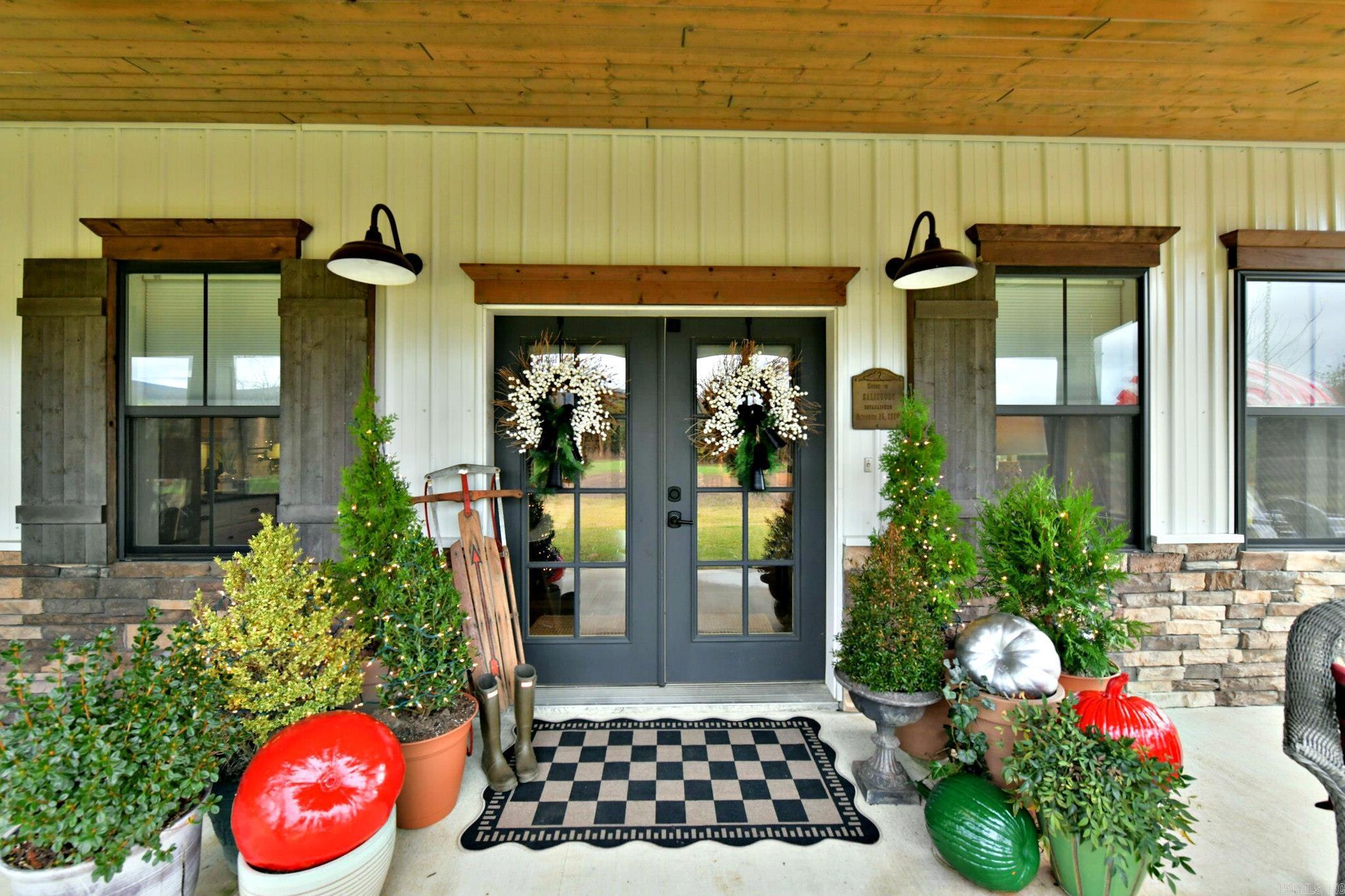 6014 Hwy 8 W  Mena, AR