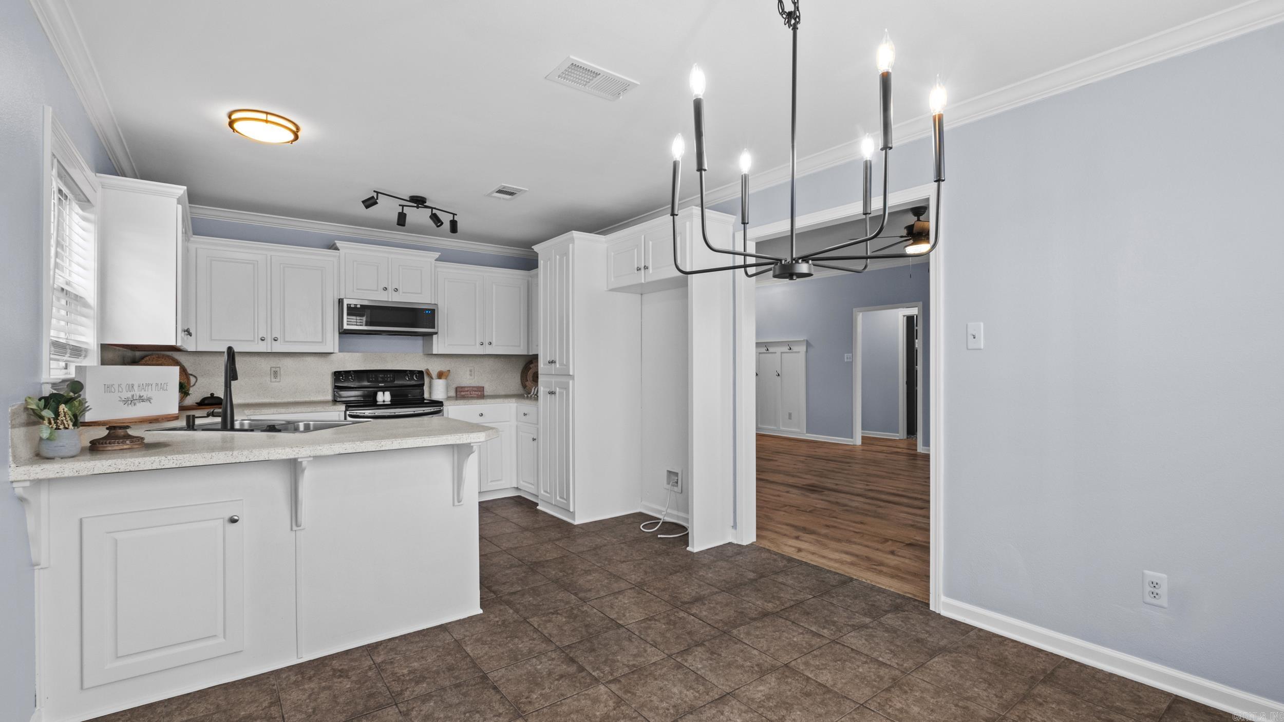 2422 Canterbury Ct  Cabot, AR