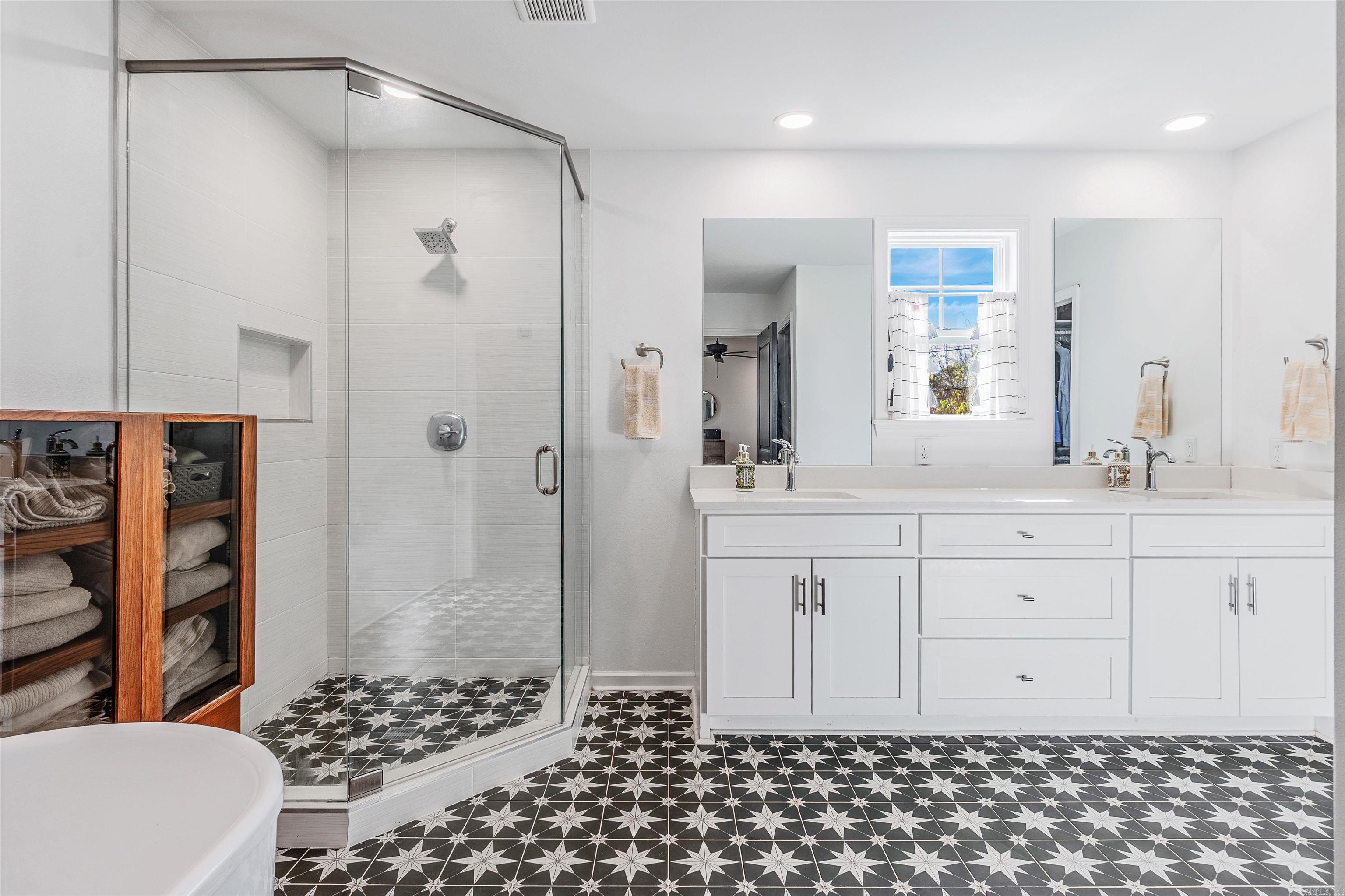 8001 Iowa  Little Rock, AR