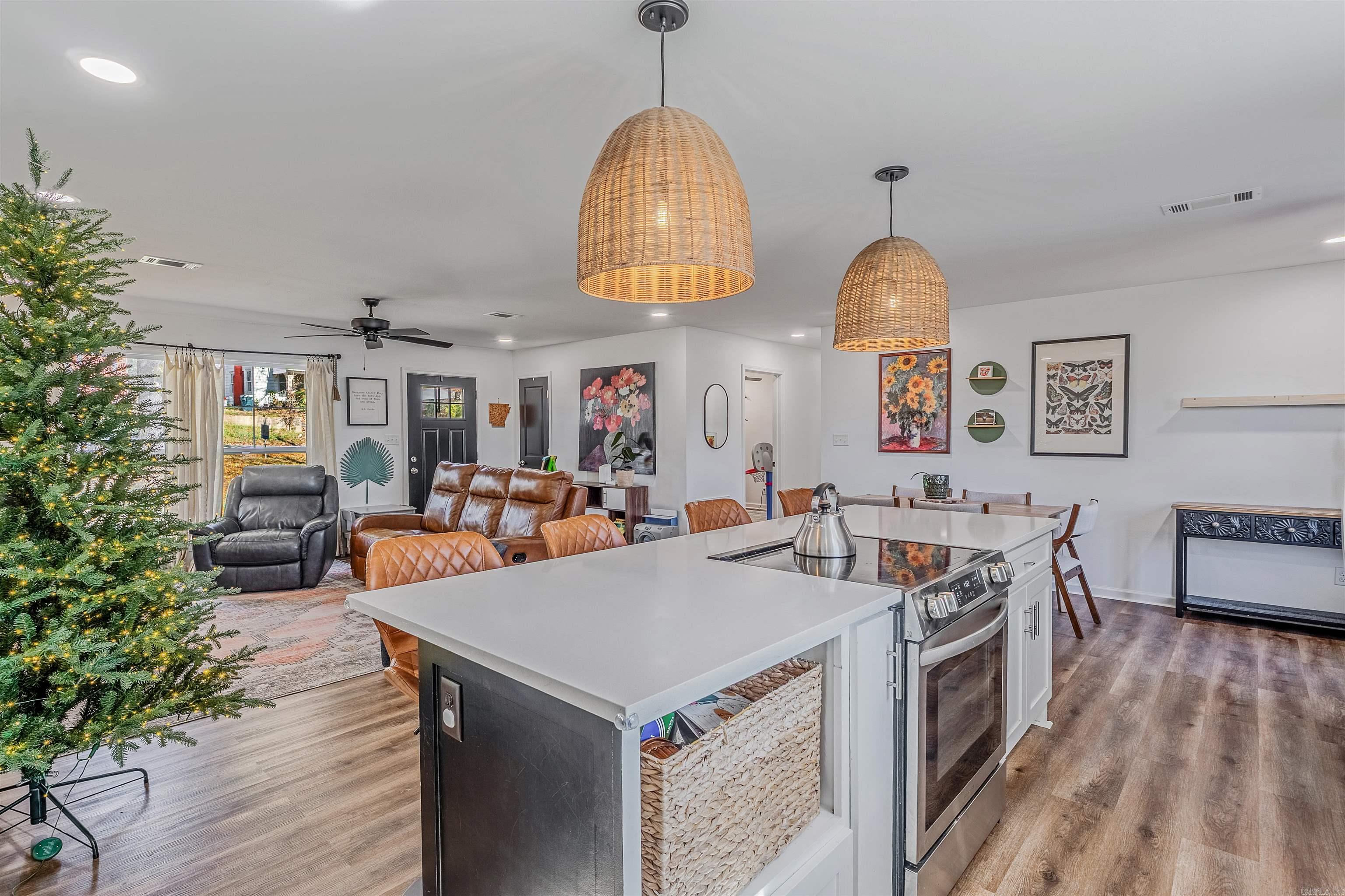 8001 Iowa  Little Rock, AR