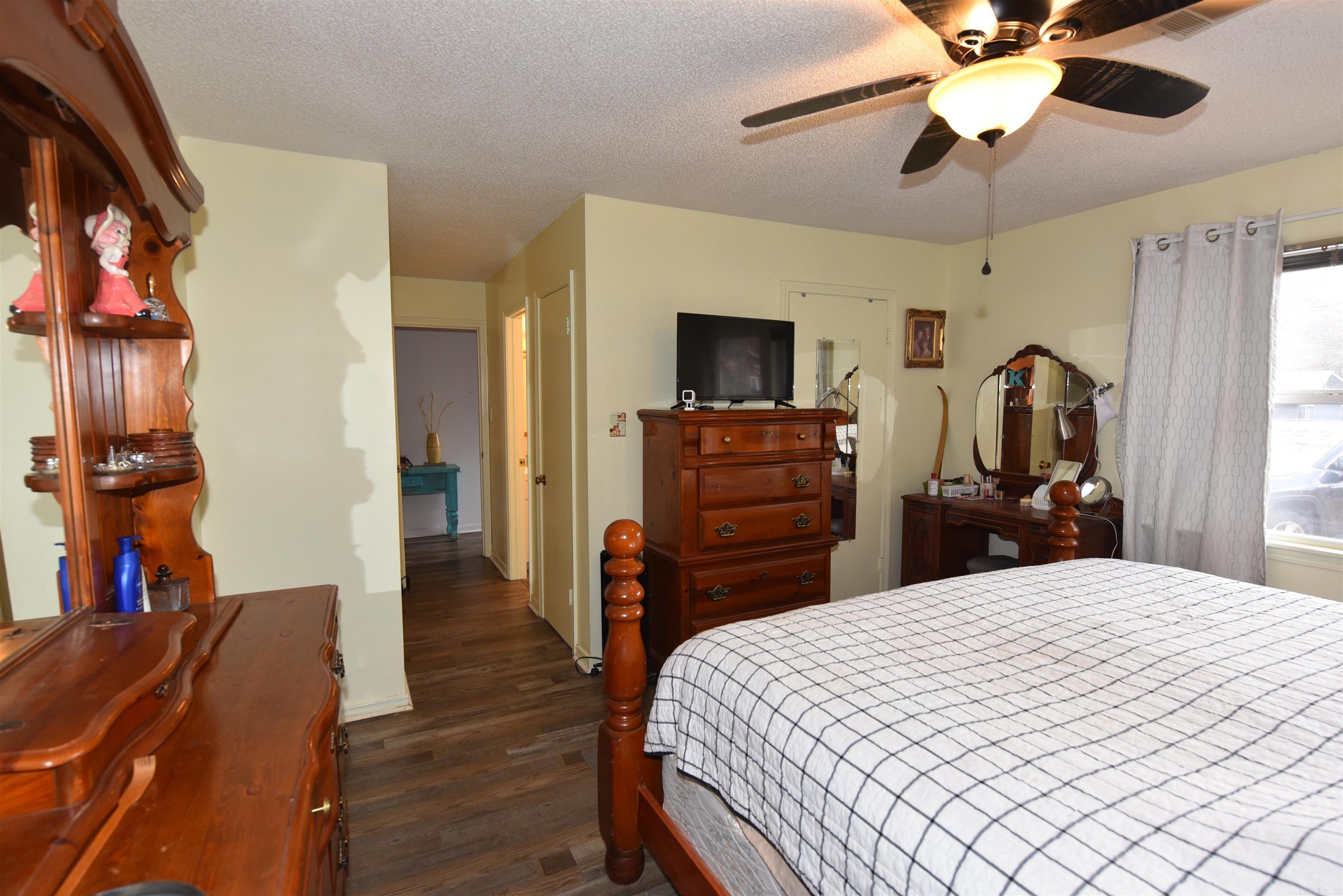 135 Dunn Hollow Dr  Fairfield Bay, AR