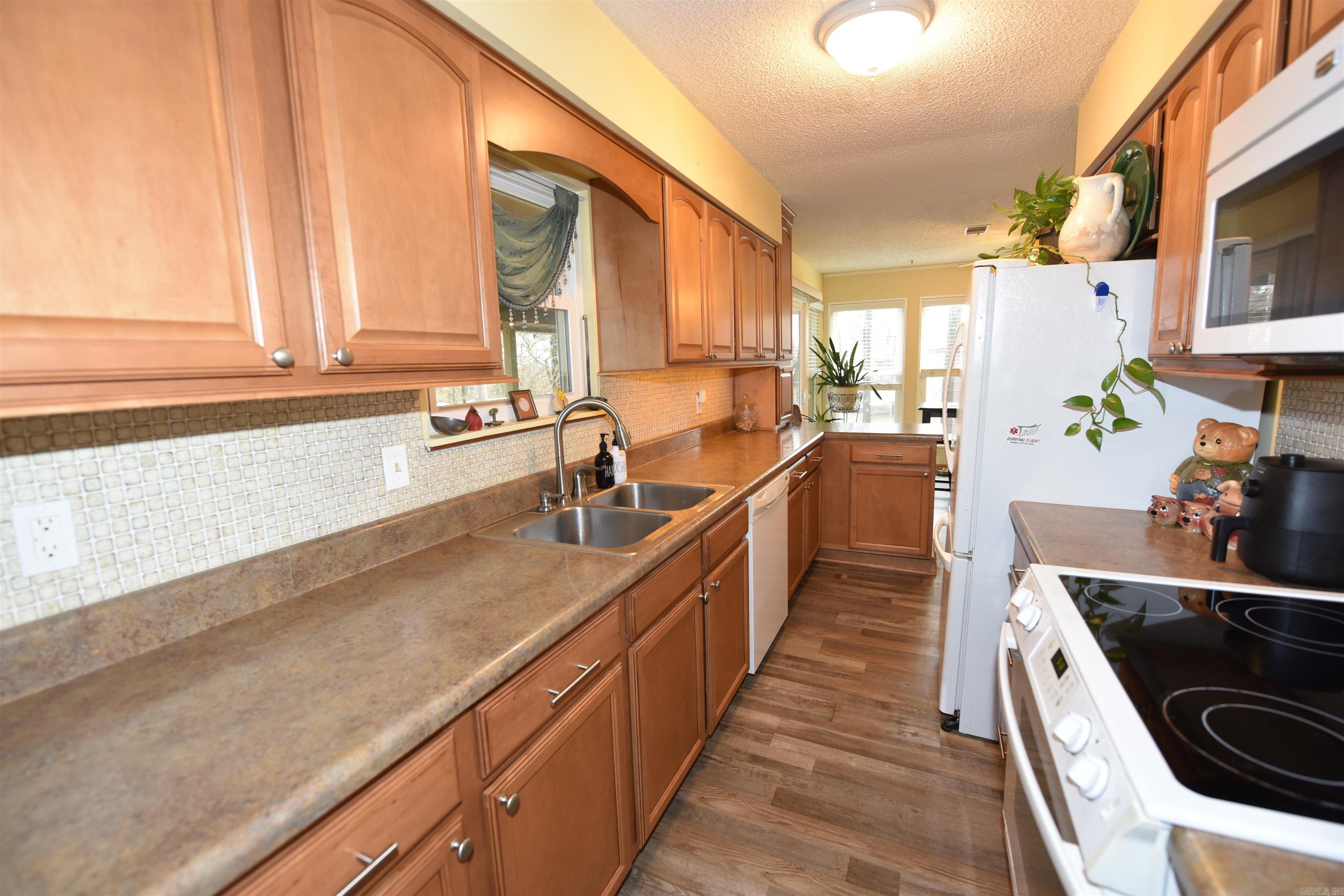 135 Dunn Hollow Dr  Fairfield Bay, AR