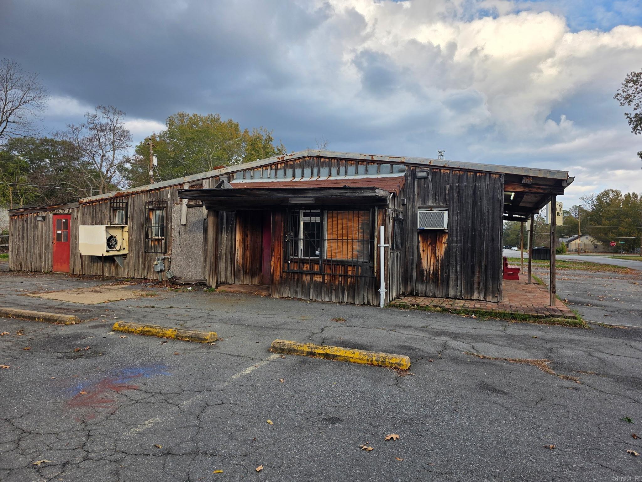 2203 W 26th Ave  Pine Bluff, AR