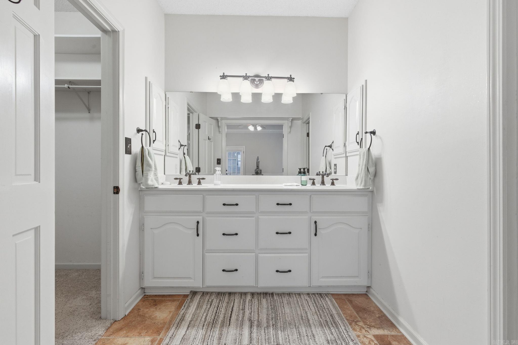 208 Summerfield Dr.  Bryant, AR