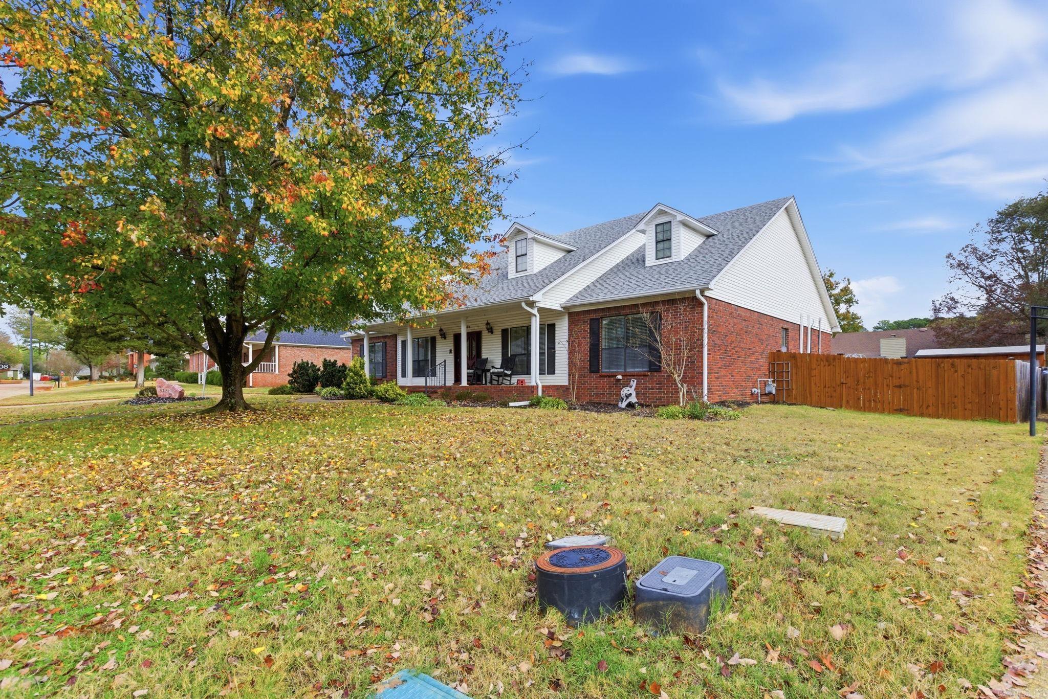 208 Summerfield Dr.  Bryant, AR
