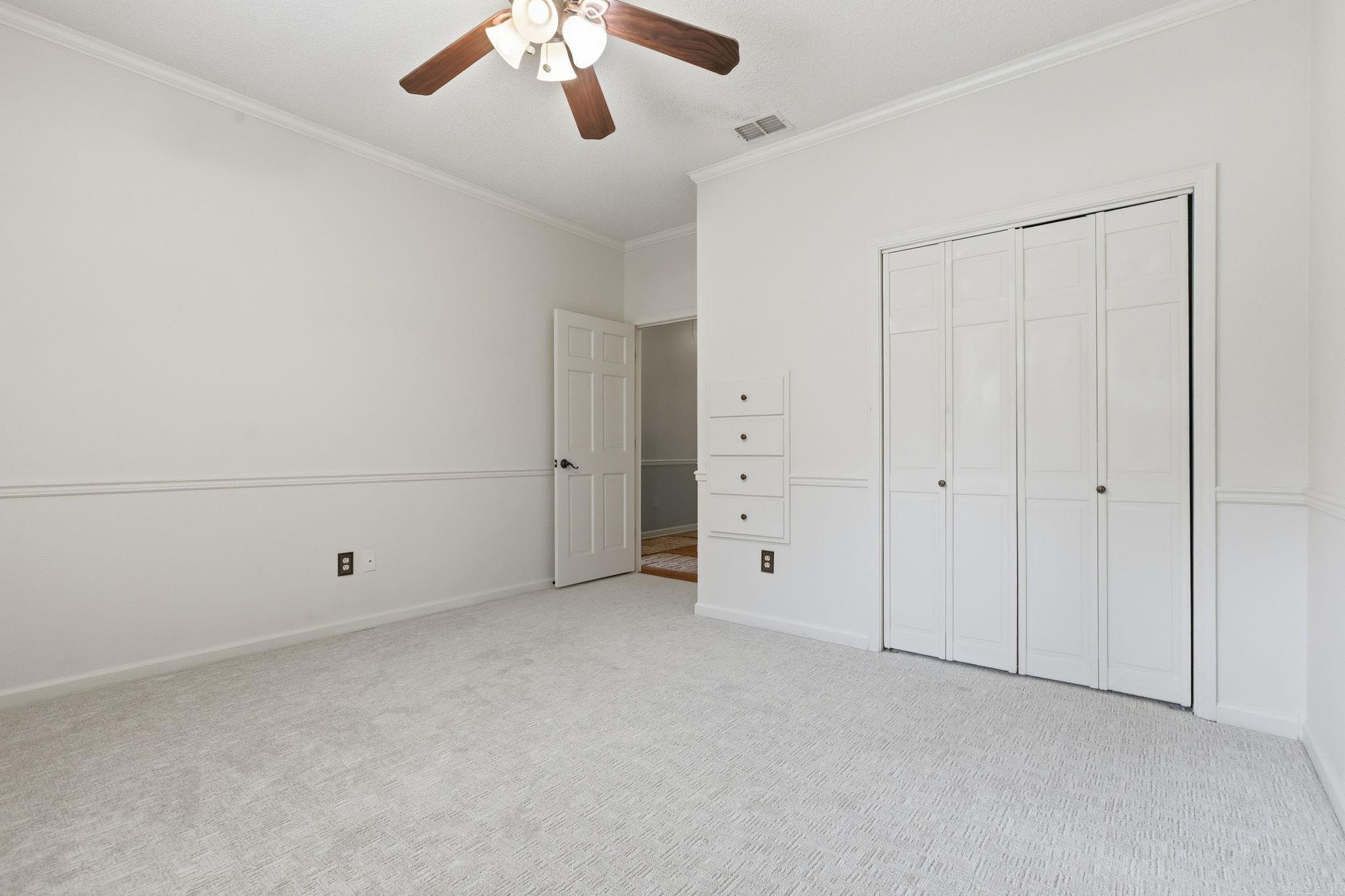 208 Summerfield Dr.  Bryant, AR