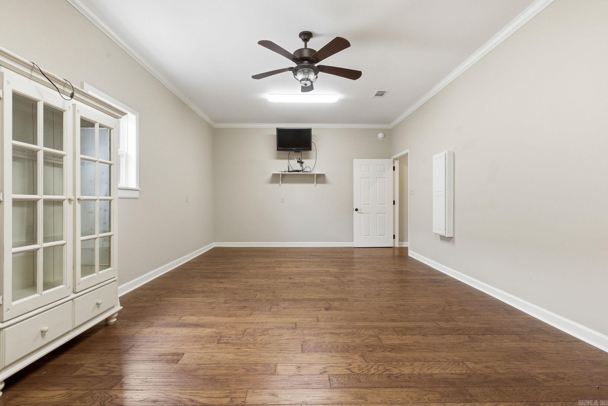 208 Summerfield Dr.  Bryant, AR