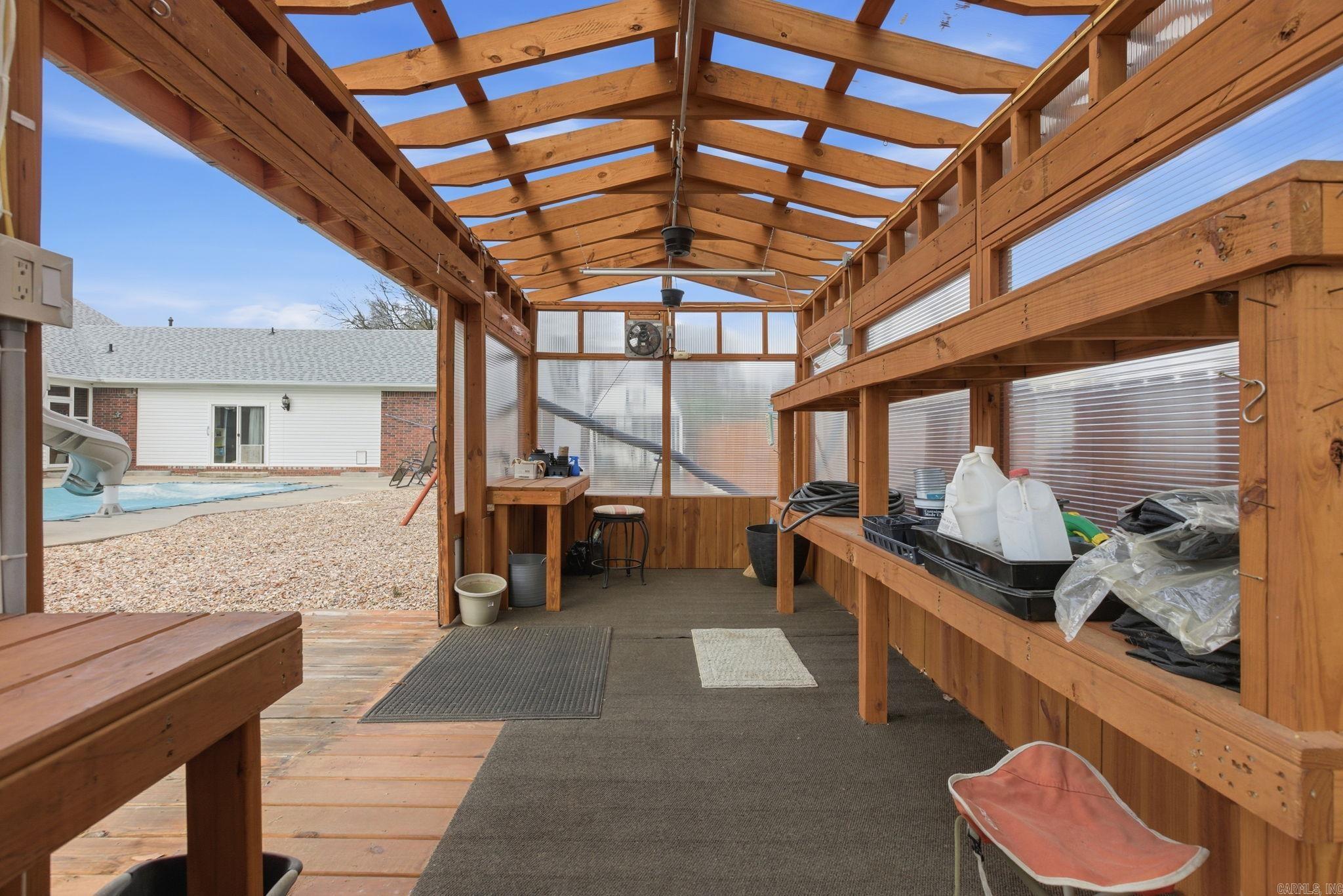 208 Summerfield Dr.  Bryant, AR