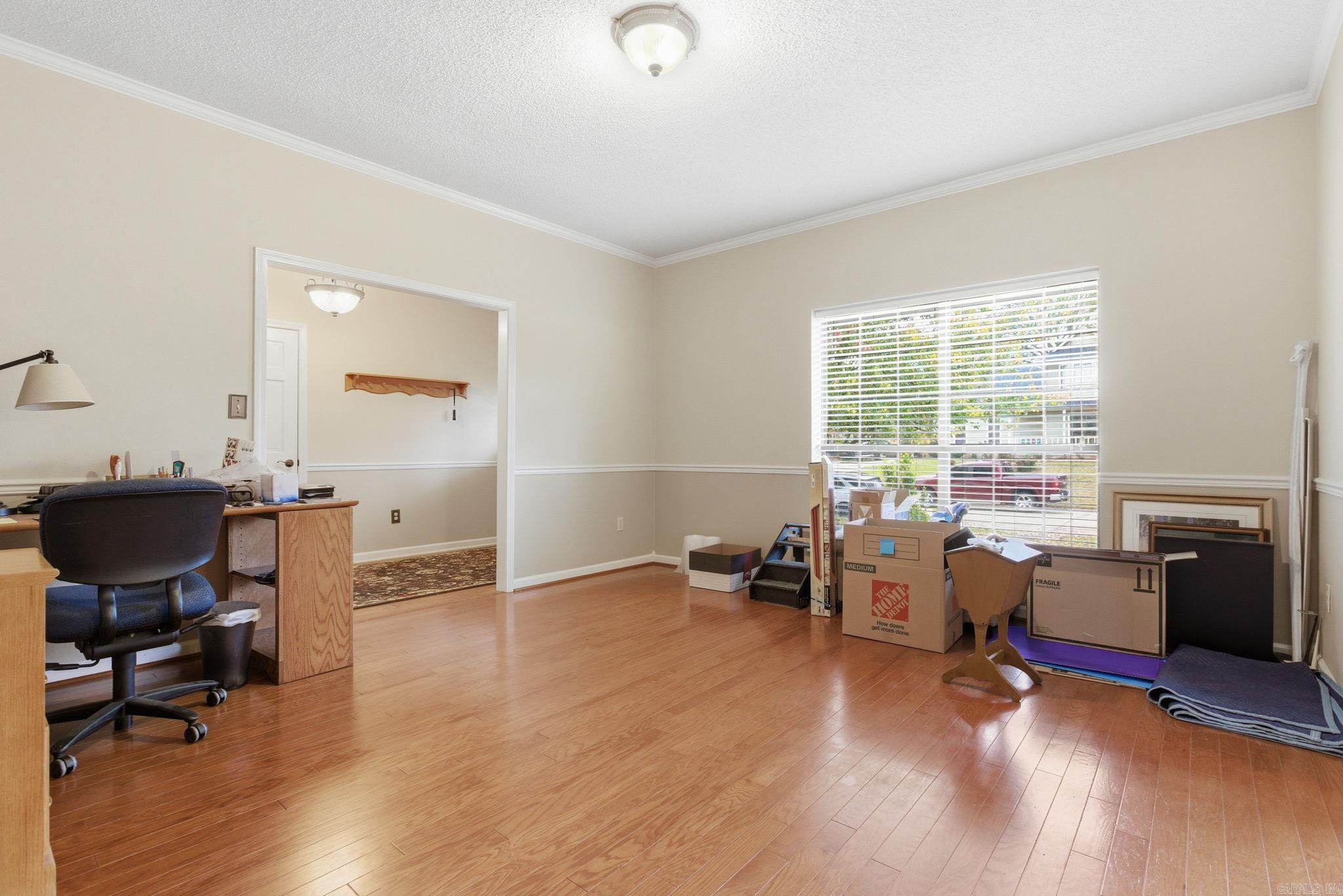 208 Summerfield Dr.  Bryant, AR