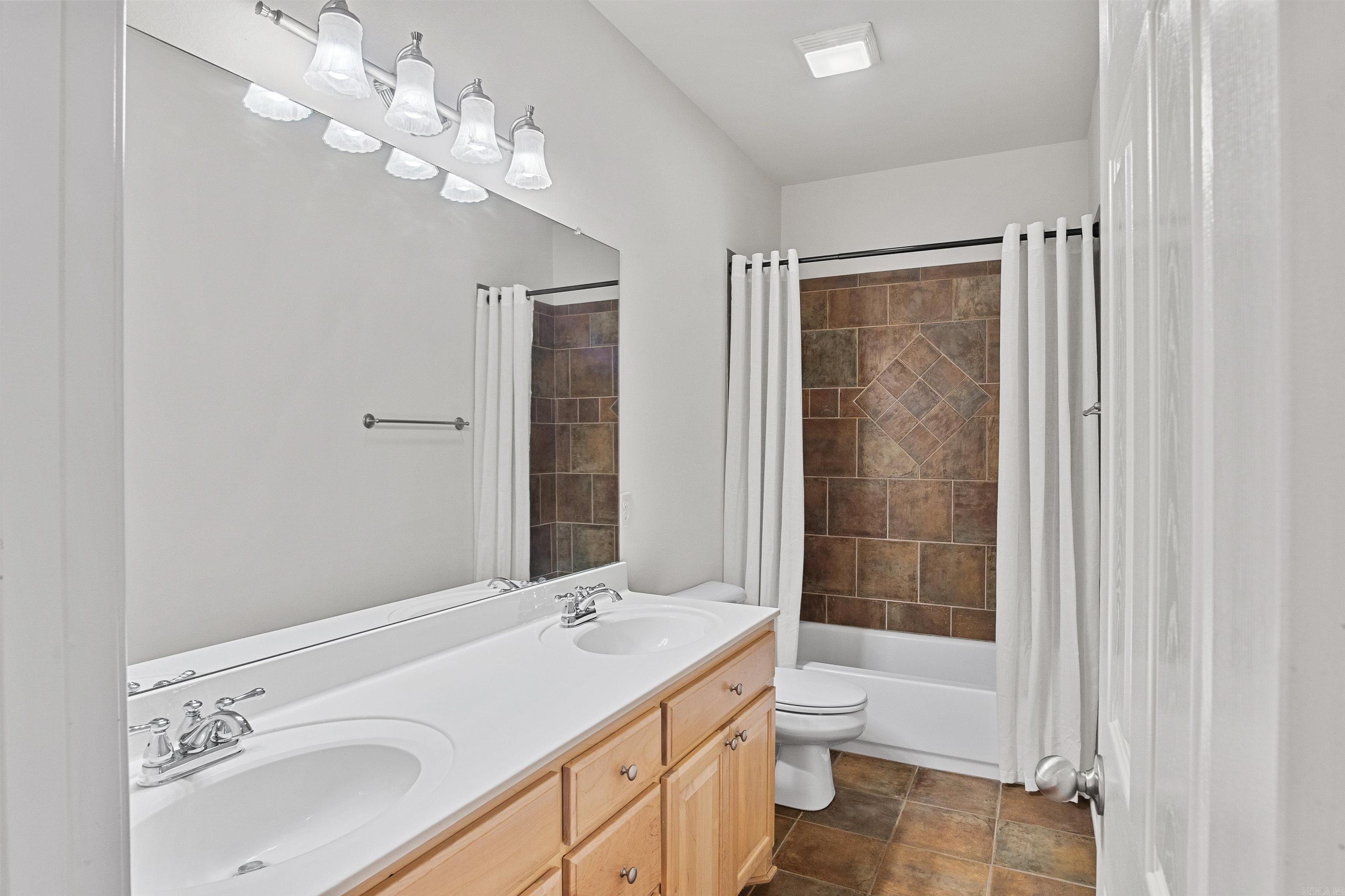 813 Cascade Dr  Cabot, AR