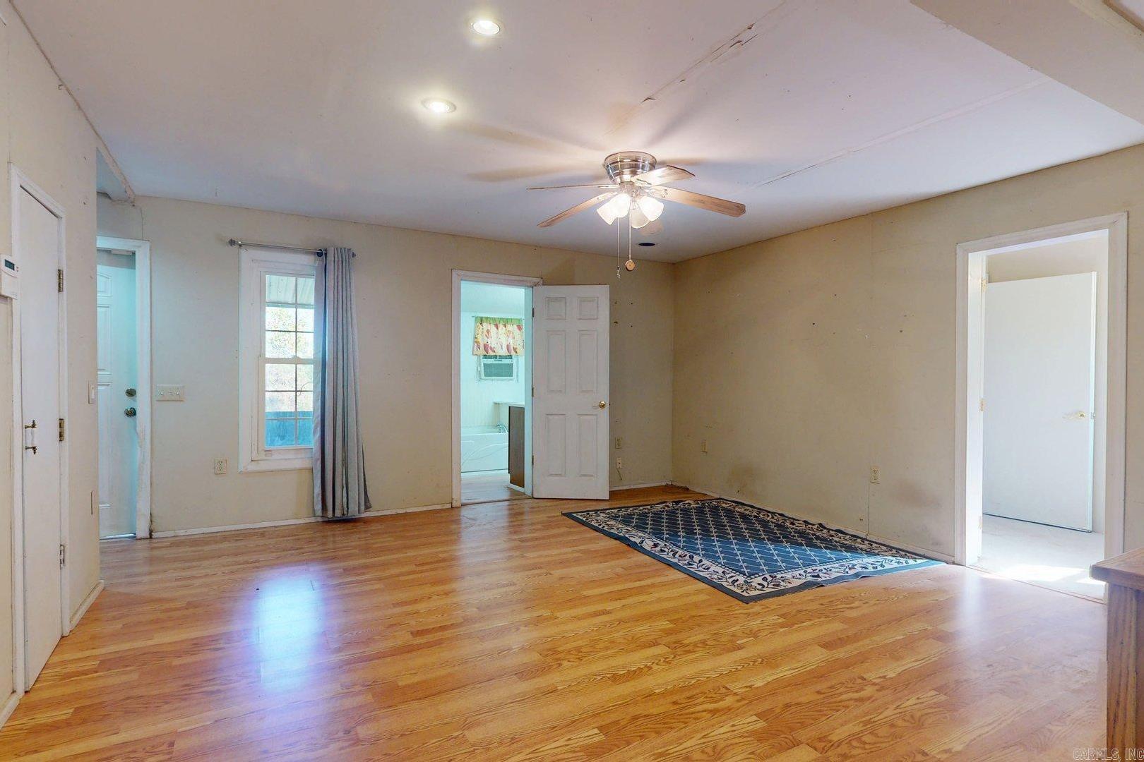 686 MC 379  Texarkana, AR