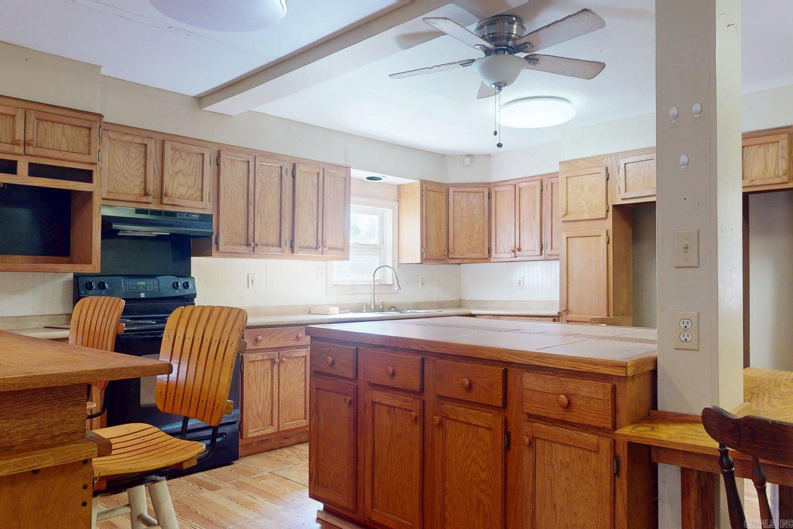 686 MC 379  Texarkana, AR