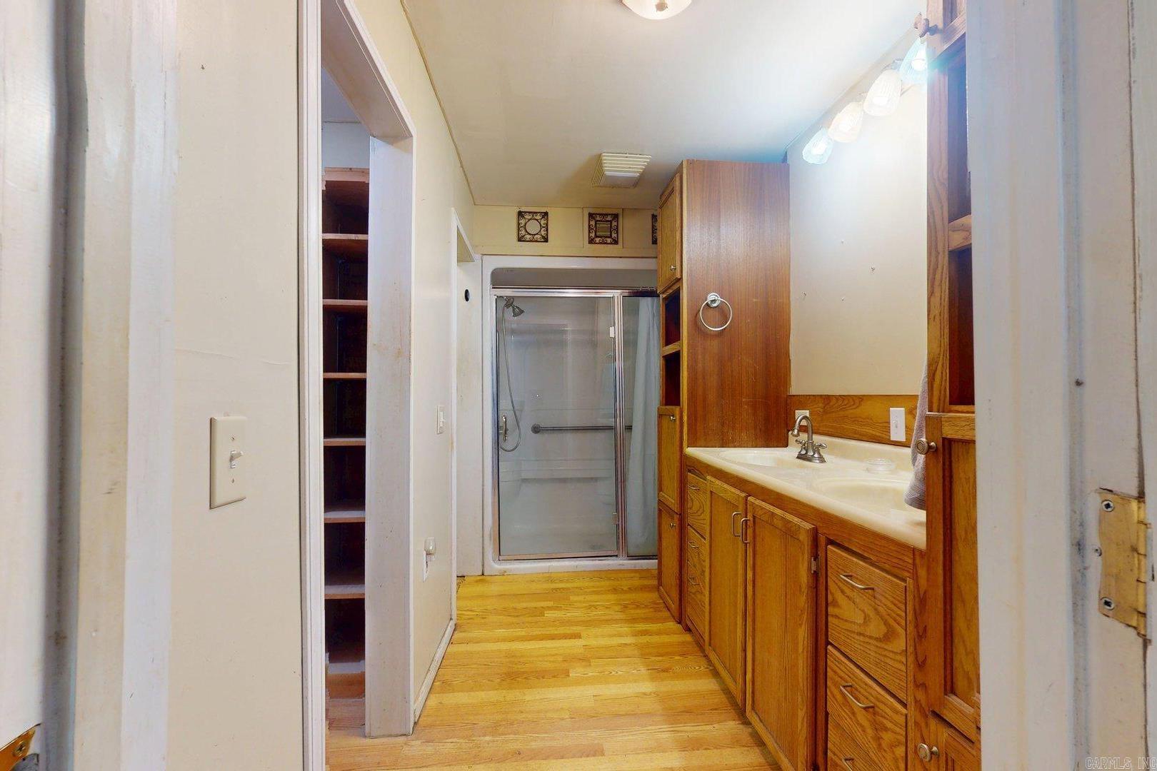 686 MC 379  Texarkana, AR