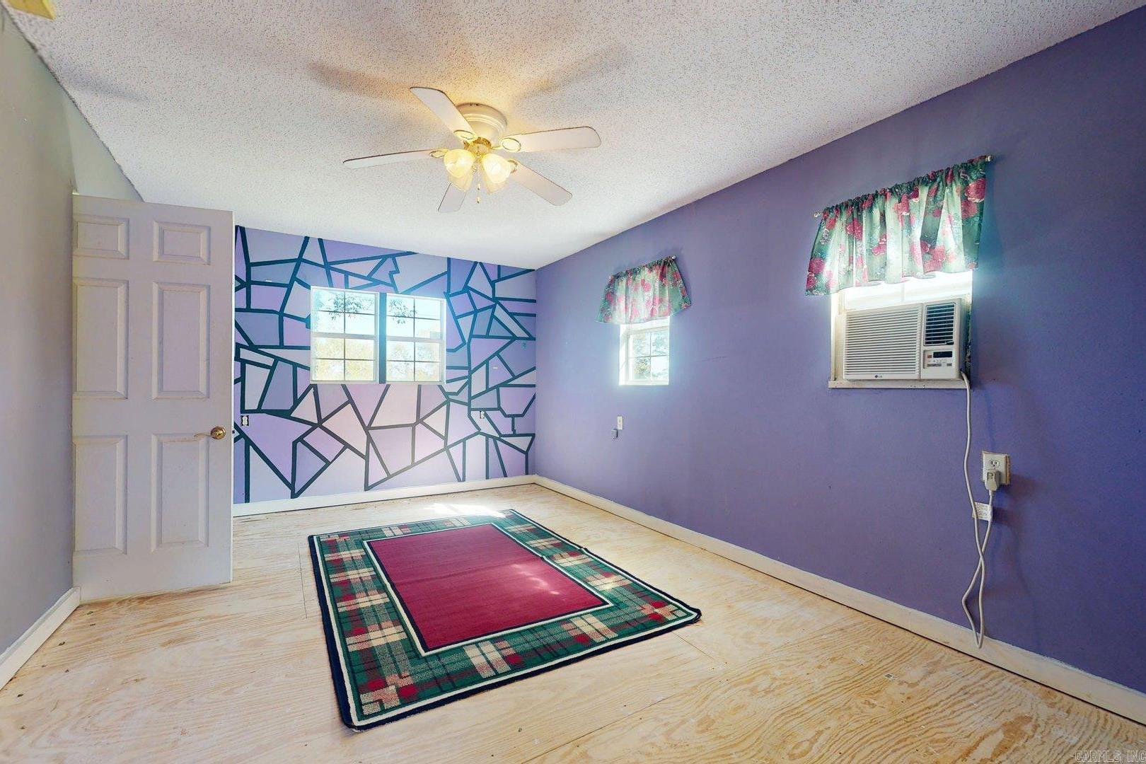 686 MC 379  Texarkana, AR