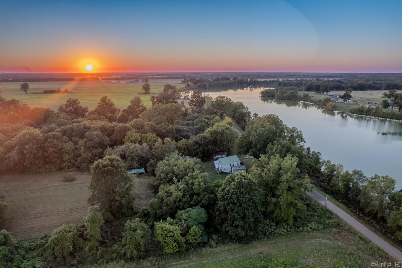 686 MC 379  Texarkana, AR