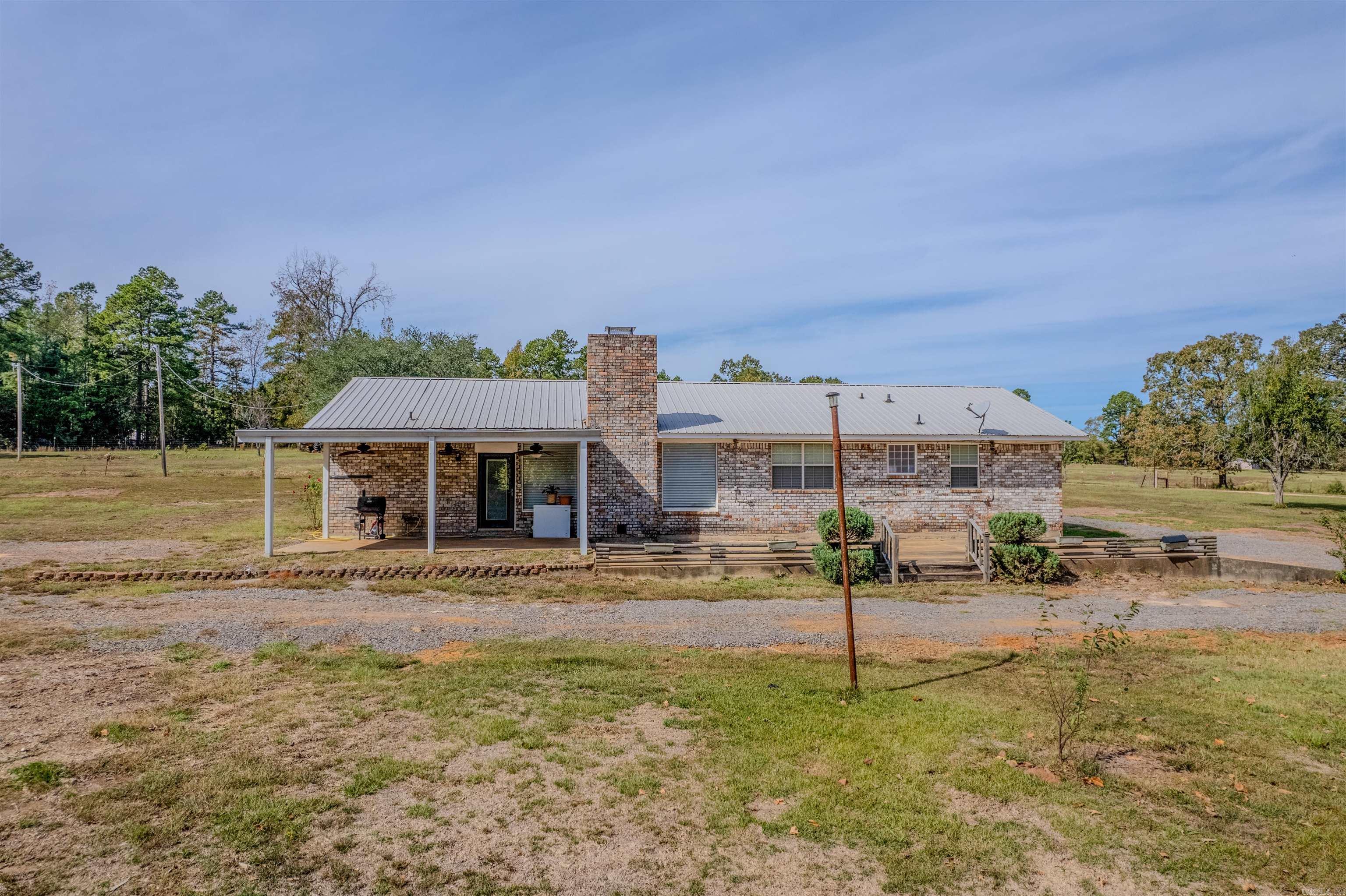 2328 Hwy 160  Doddridge, AR