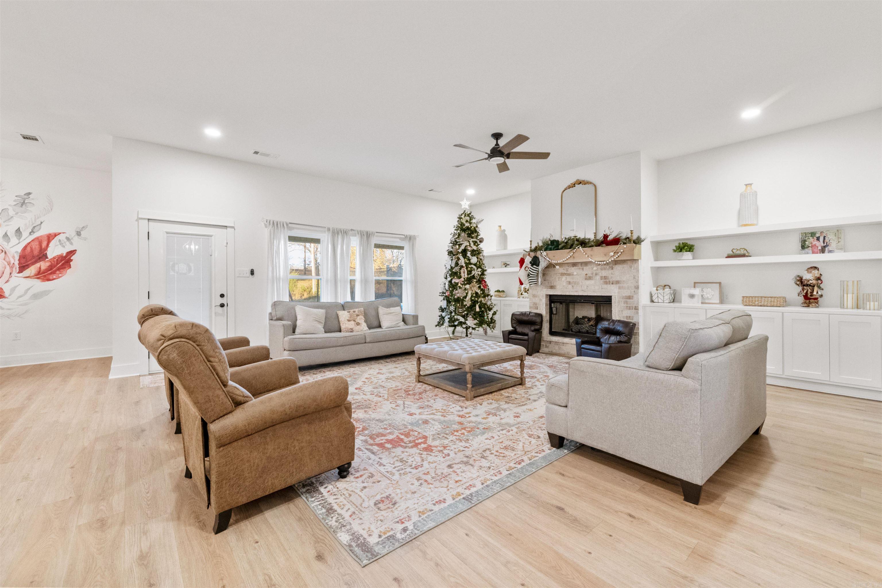 1721 Oak Shadows  Sherwood, AR