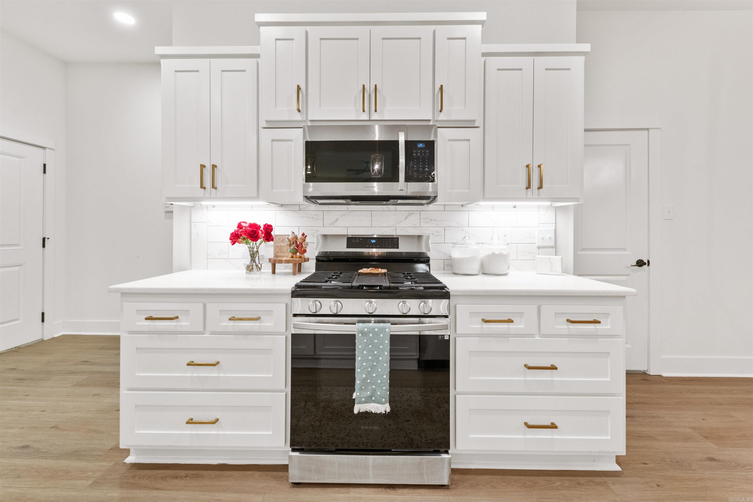 1721 Oak Shadows  Sherwood, AR