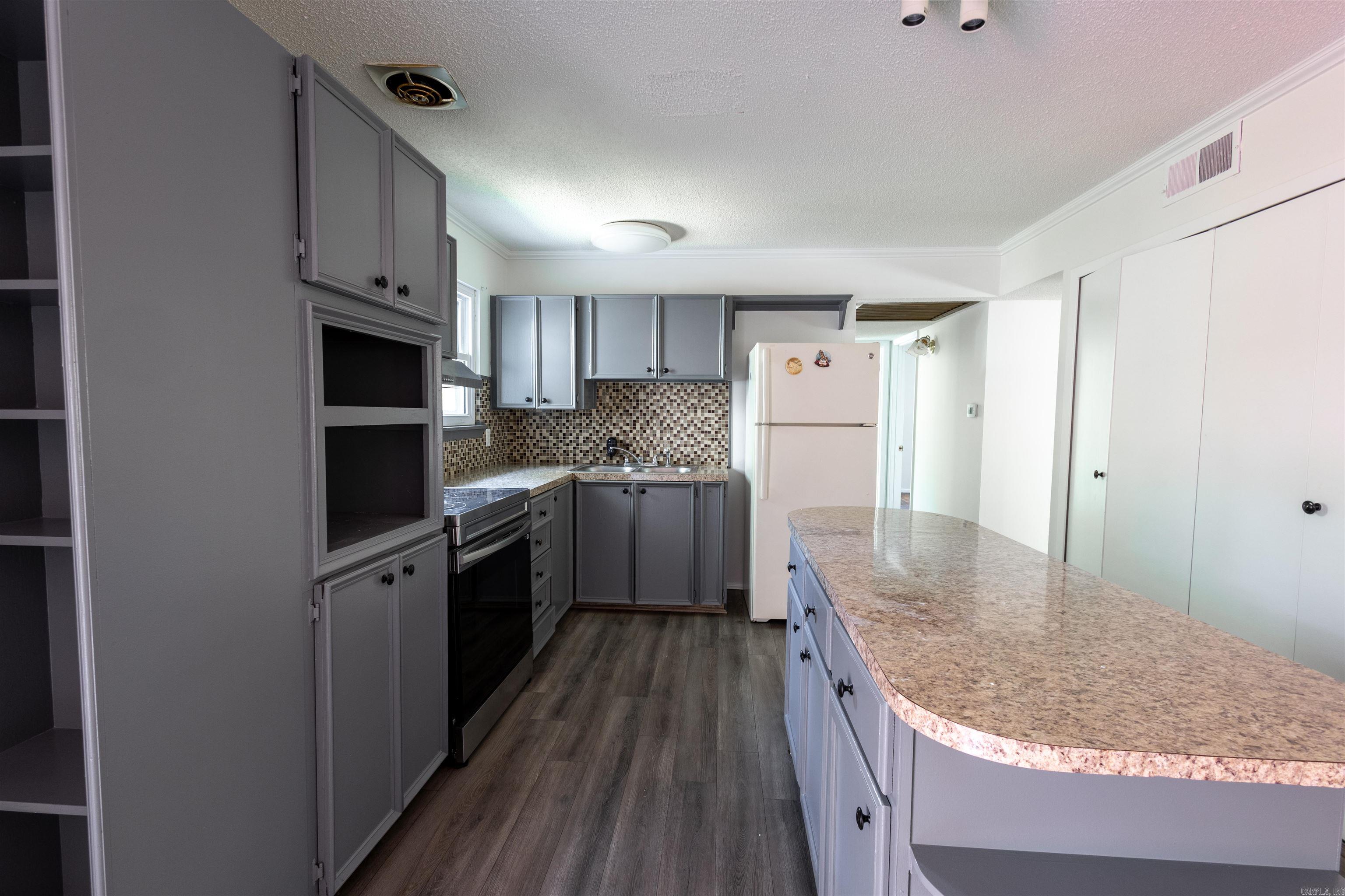 10 Windsor Drive  Little Rock, AR