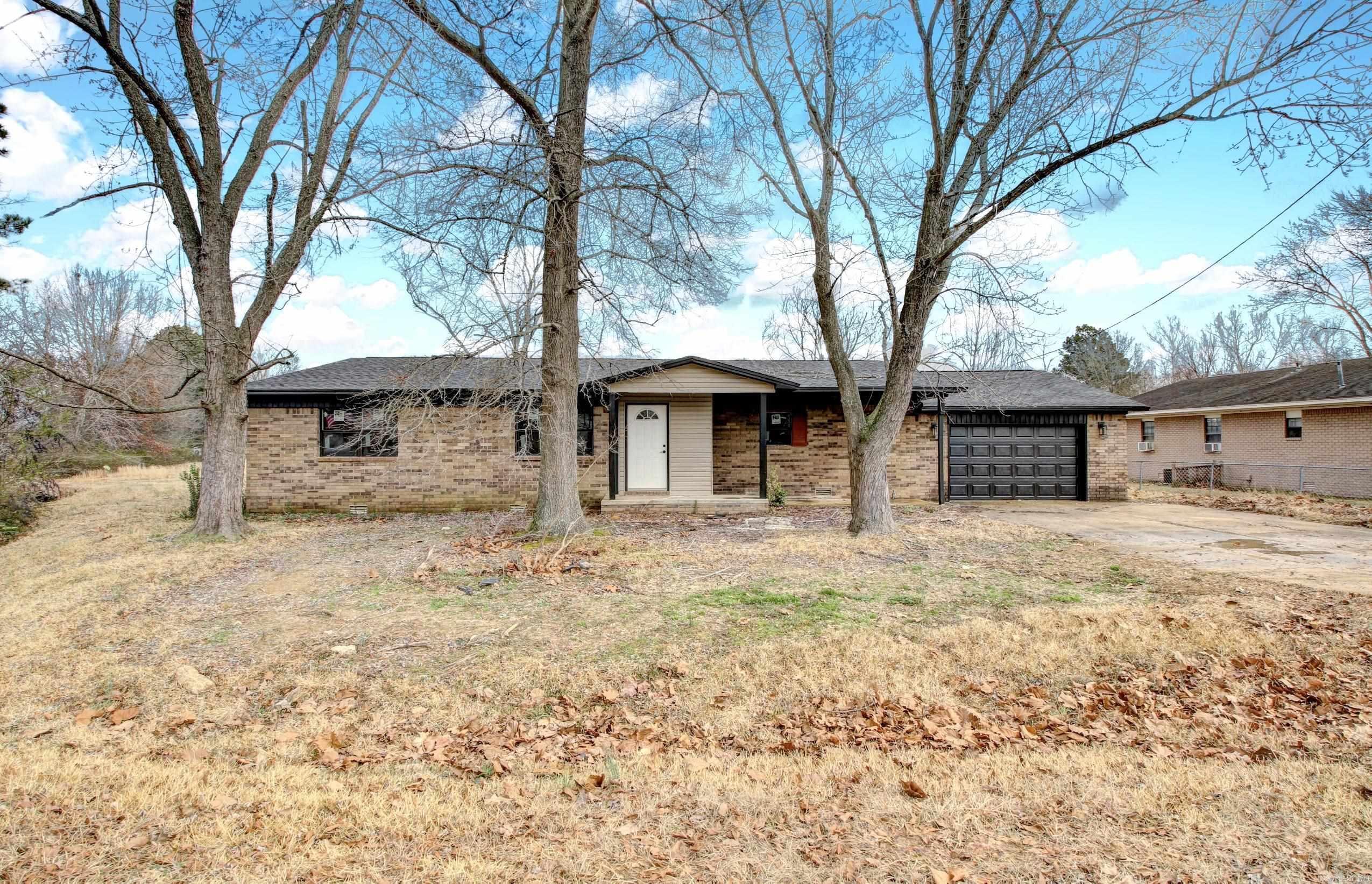 204 N Apple  Beebe, AR