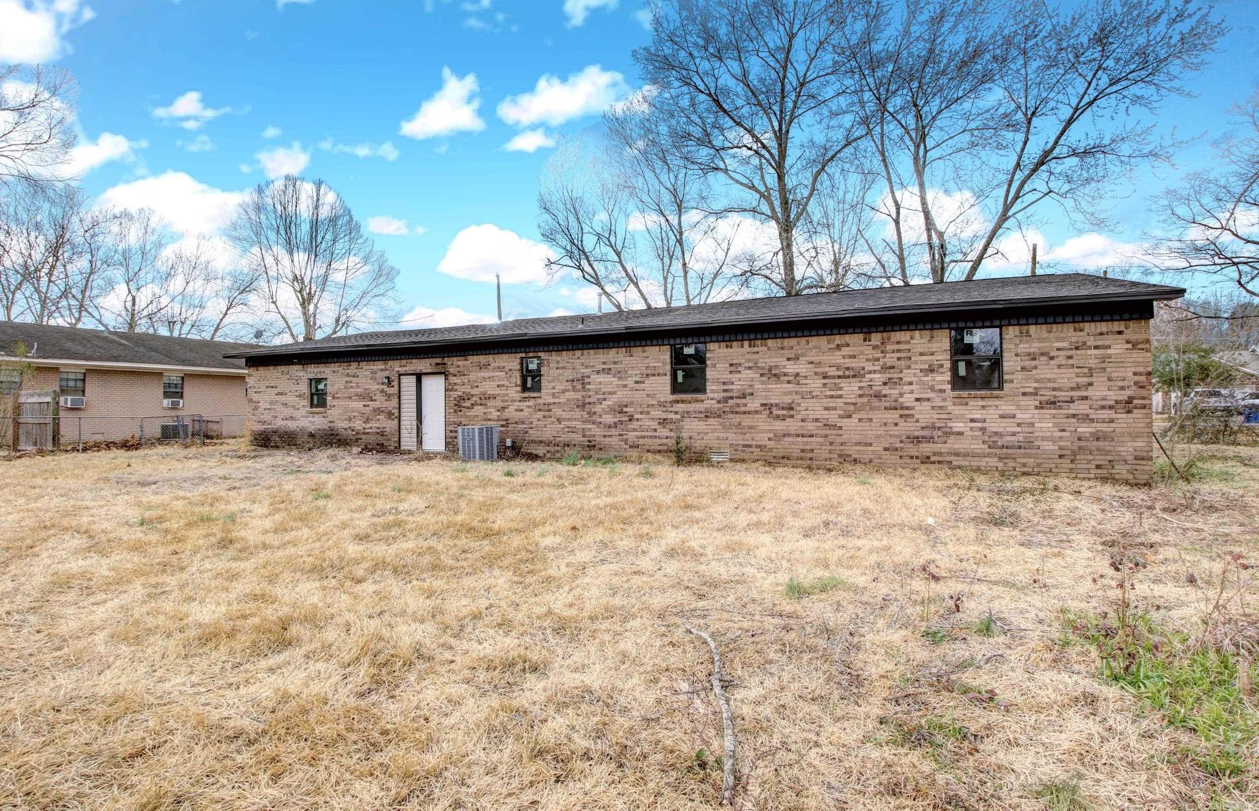 204 N Apple  Beebe, AR