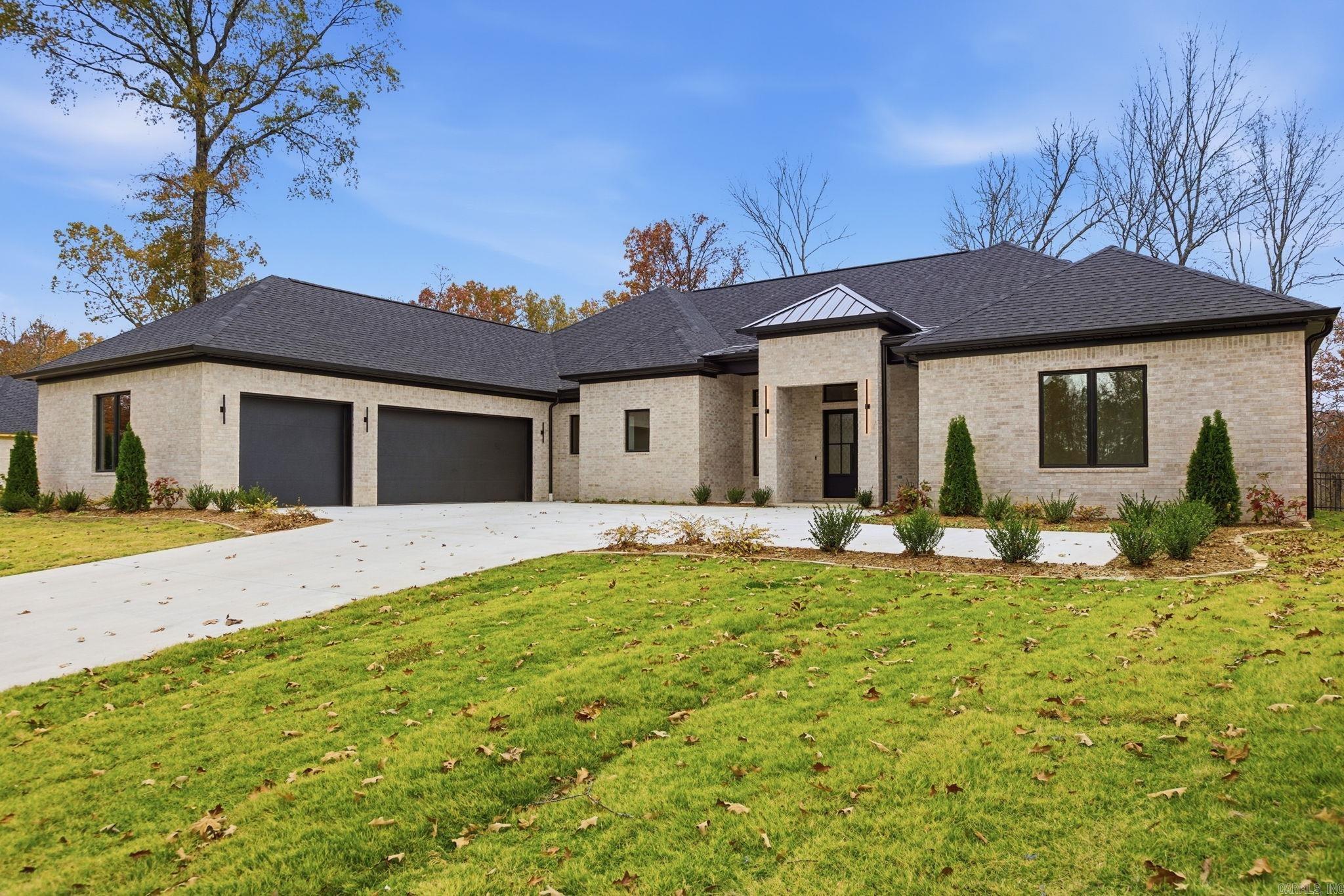 311 Devoe Bend  Maumelle, AR