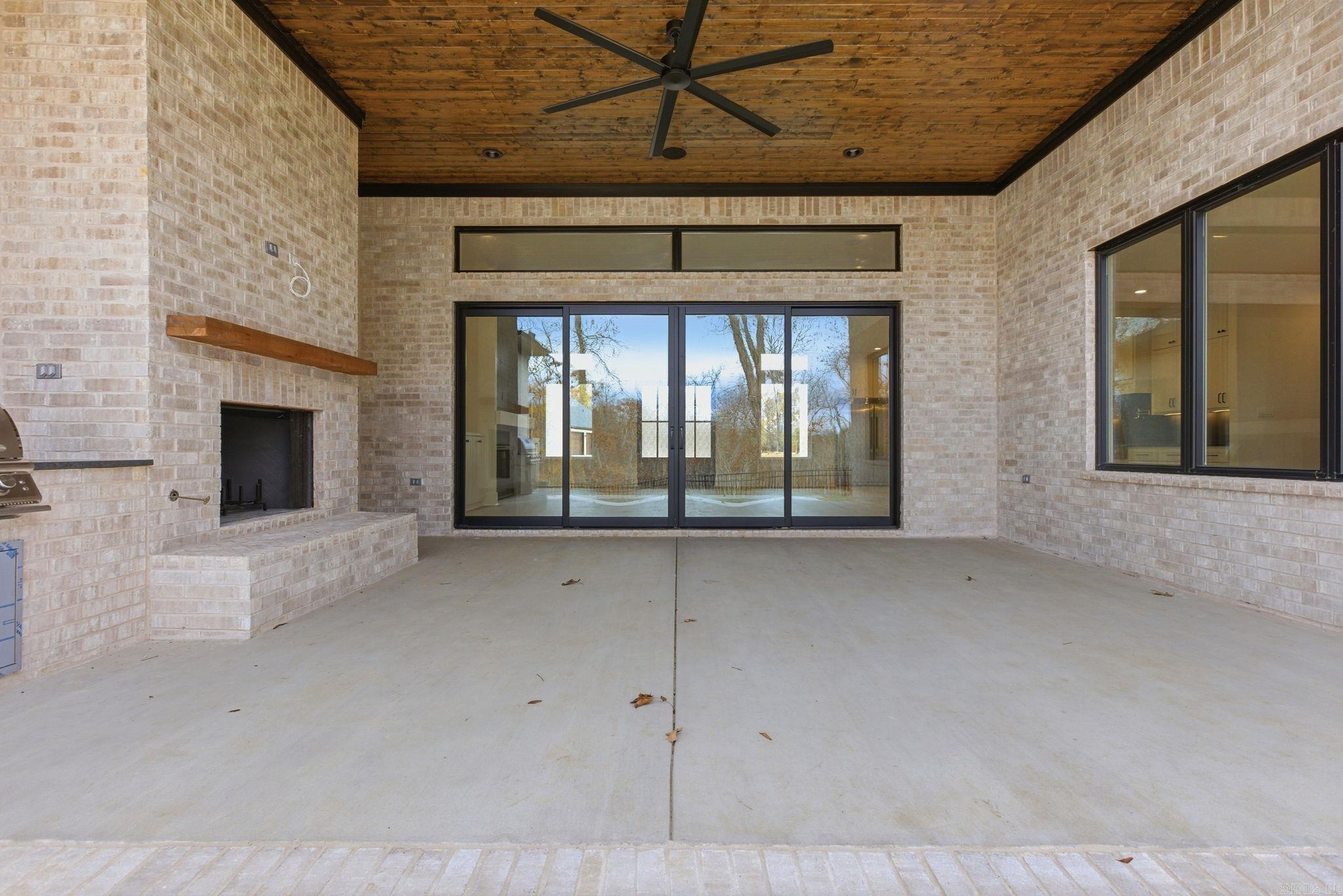 311 Devoe Bend  Maumelle, AR